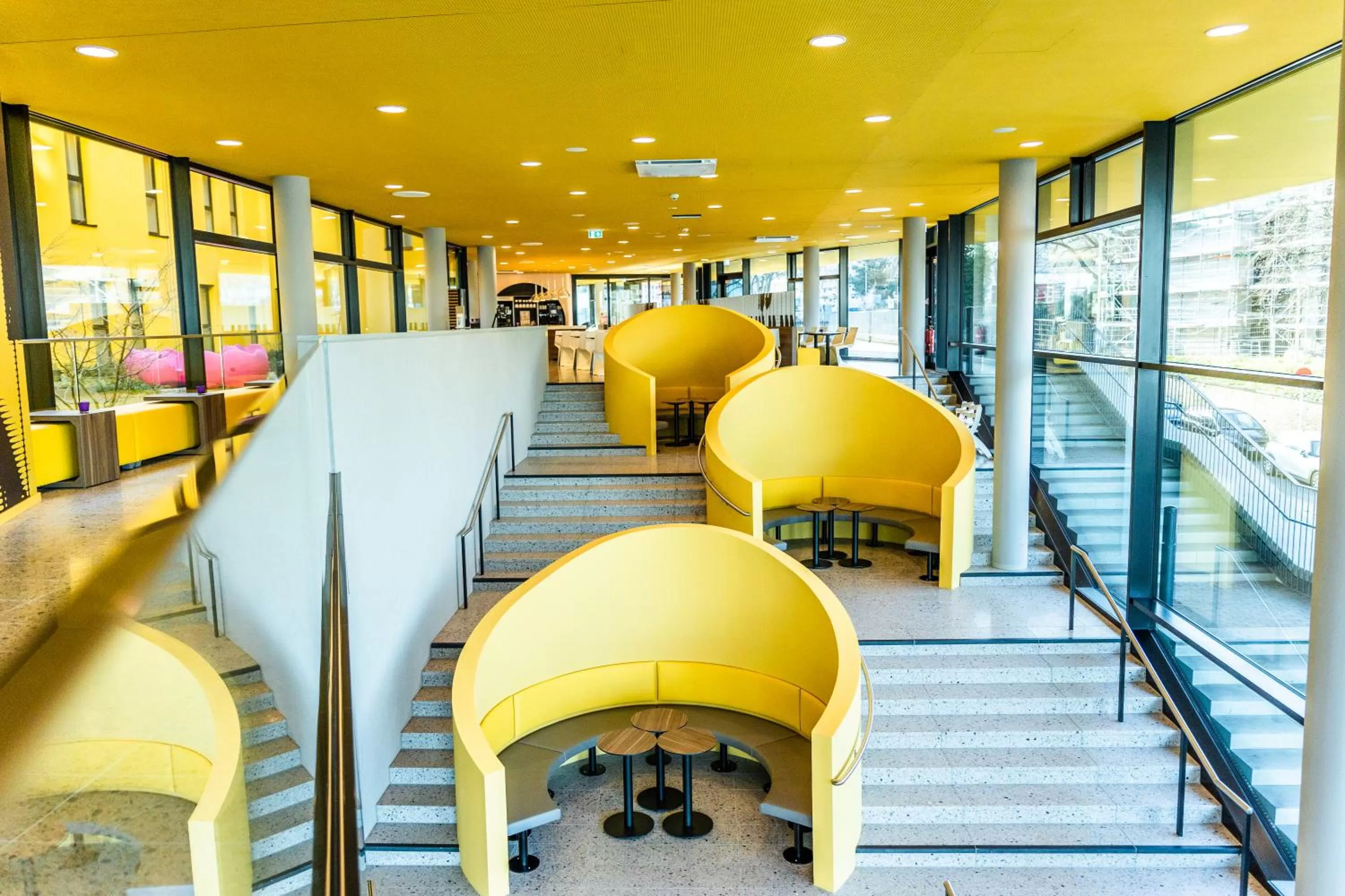 Seating area in Prize by Radisson, Bonn City