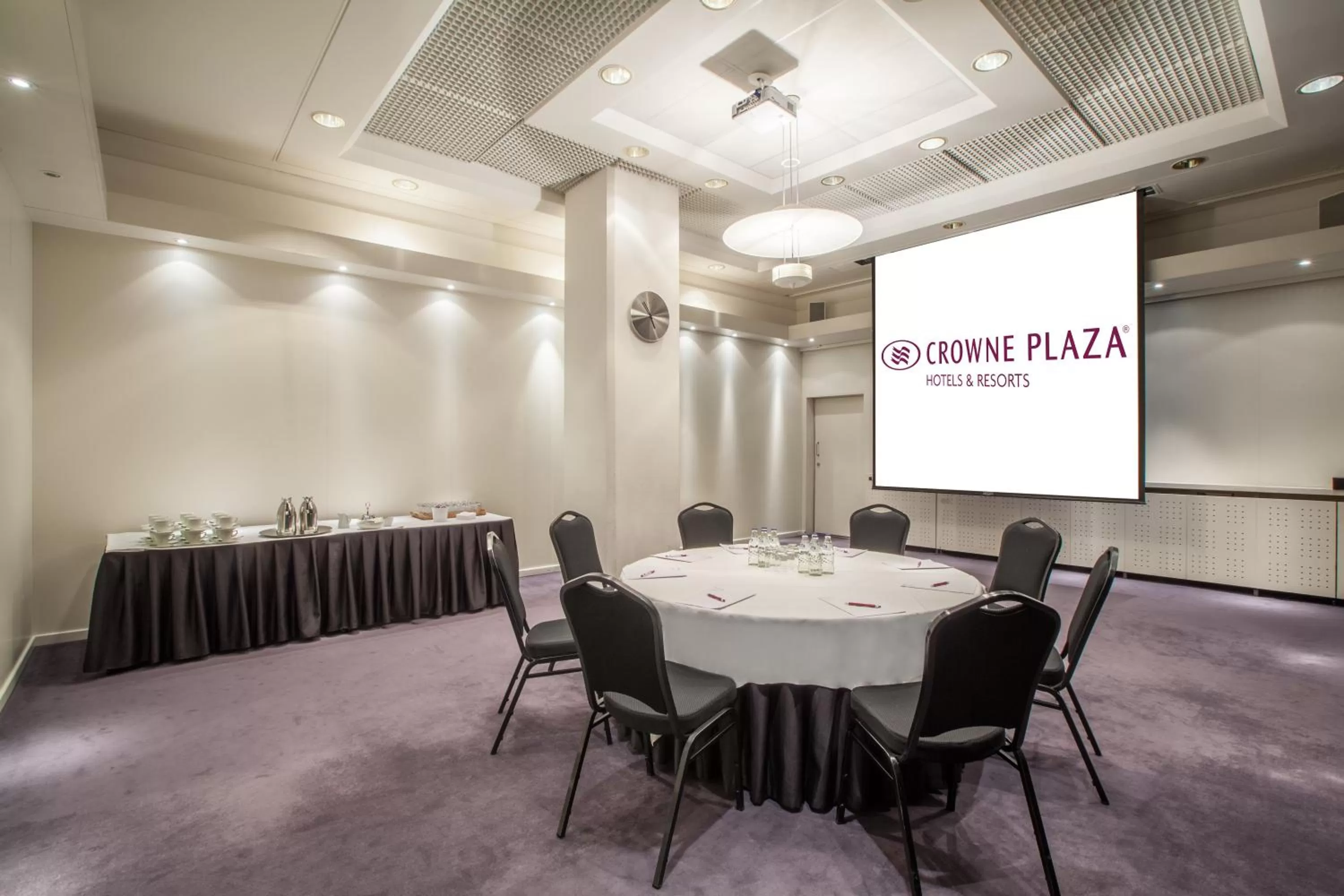 Meeting/conference room in Crowne Plaza Helsinki - Hesperia by IHG