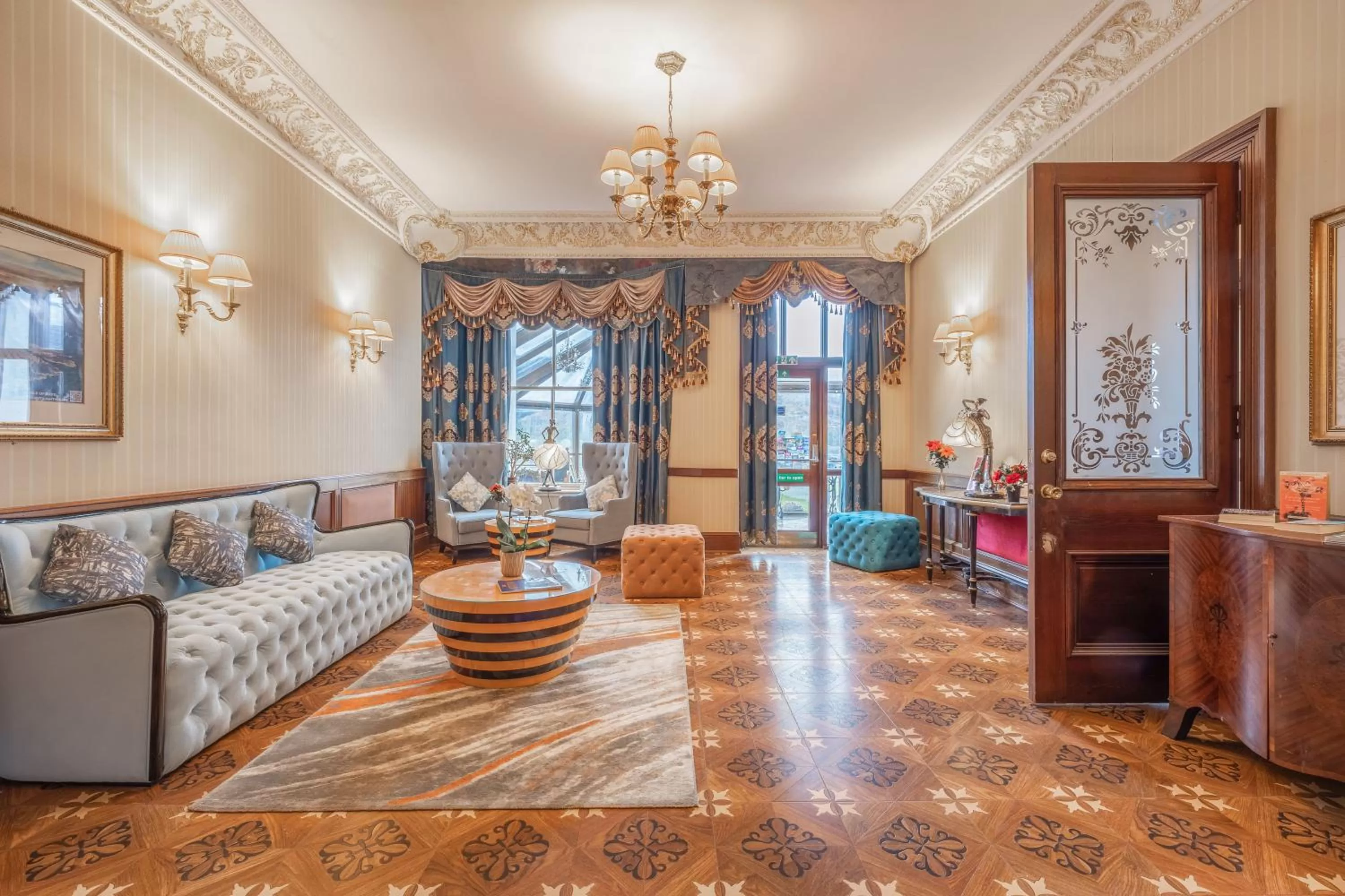 Lobby or reception in Muthu Fort William Hotel