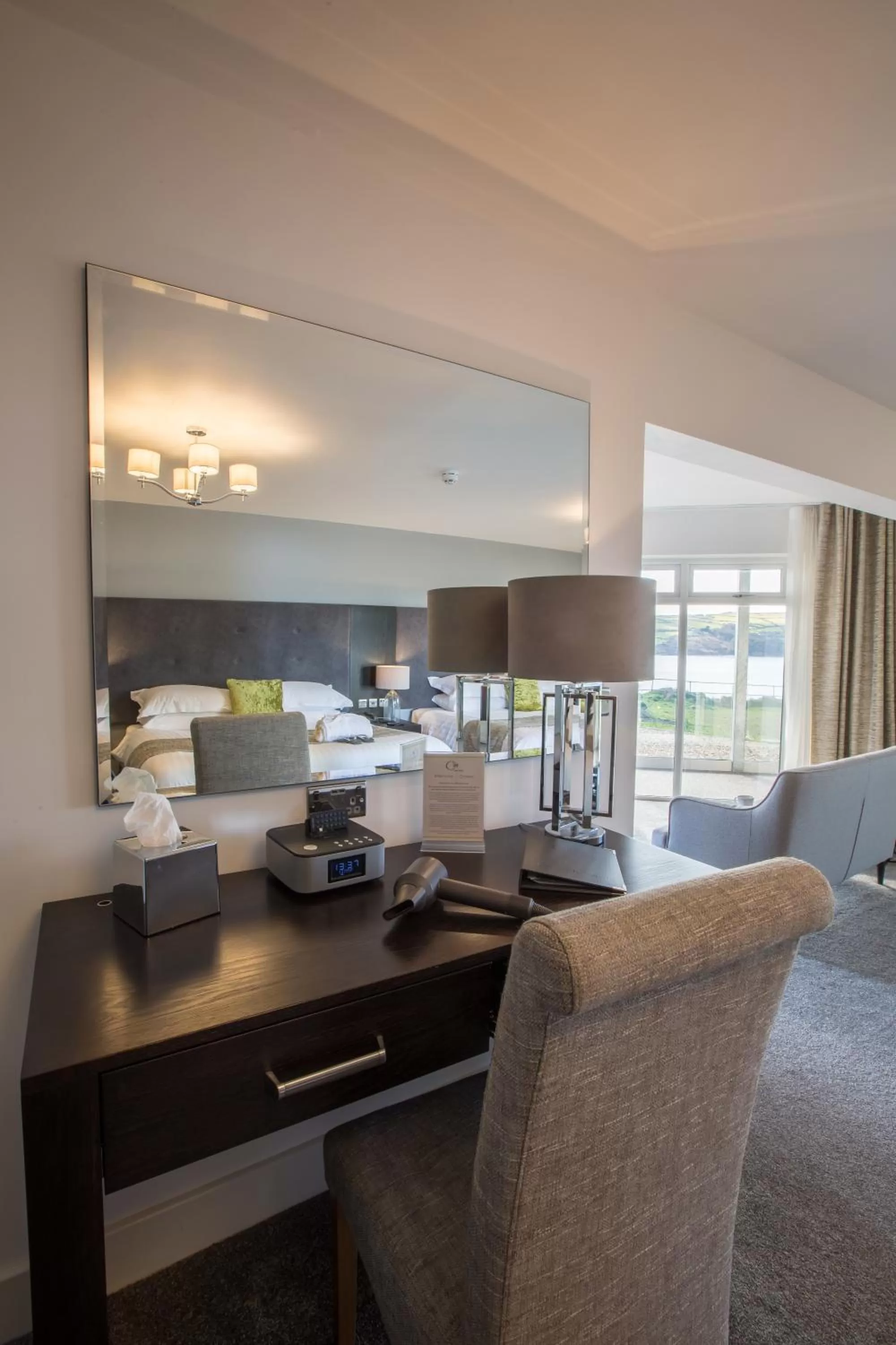 Suite with Hot Tub in The Cliff Hotel & Spa