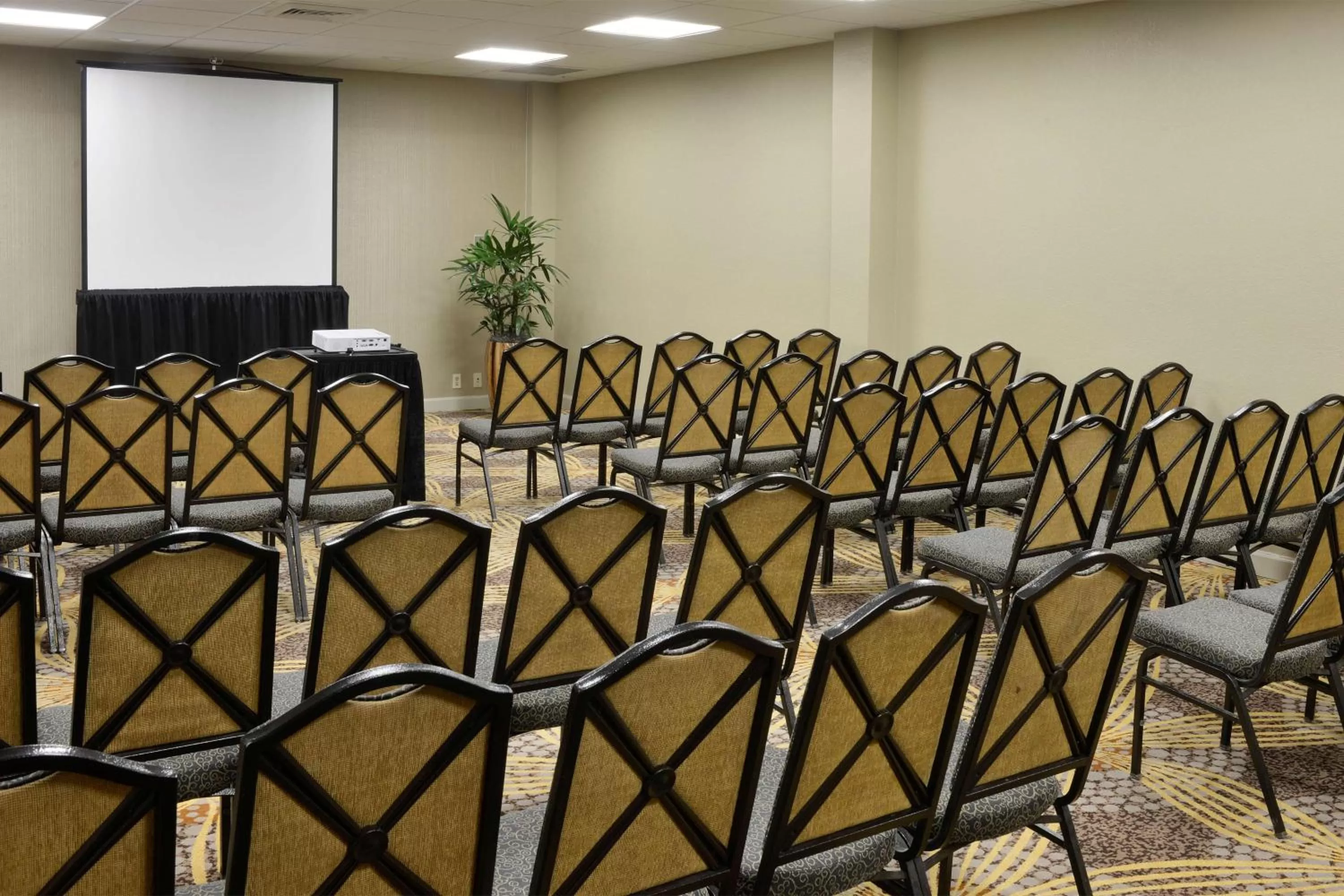 Meeting/conference room in DoubleTree by Hilton Lafayette