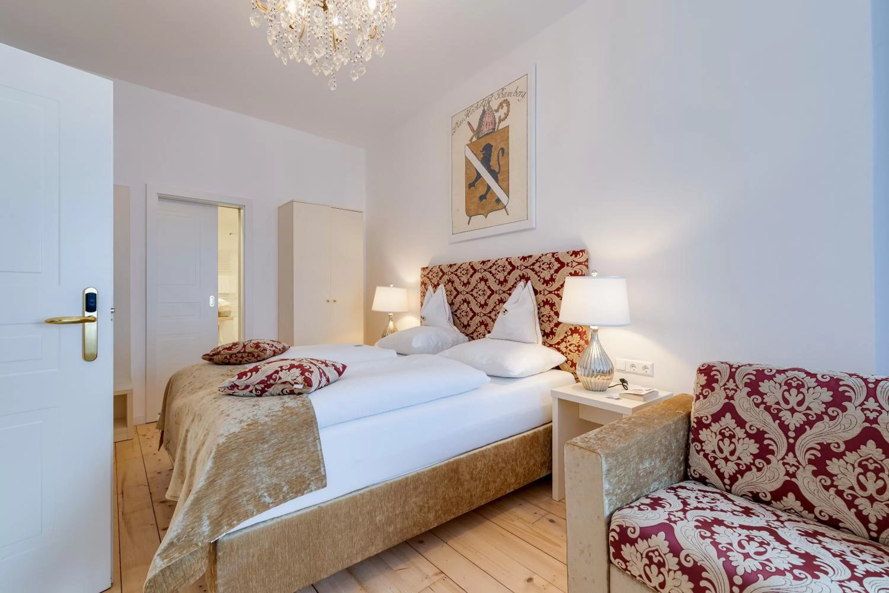 Bedroom, Bed in Boutique Hotel Goldenes Lamm Villach