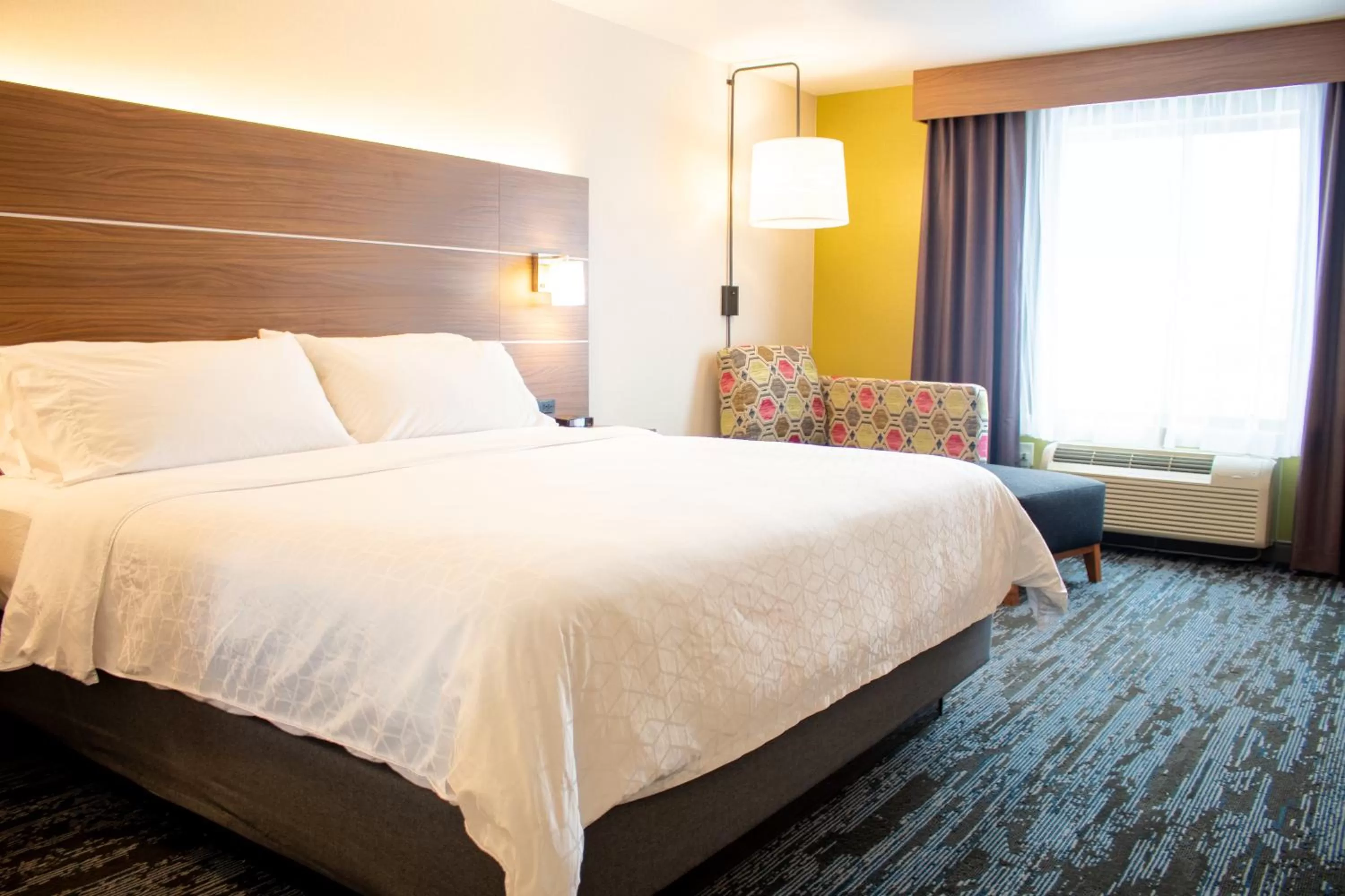 Bed in Holiday Inn Express & Suites Wausau by IHG