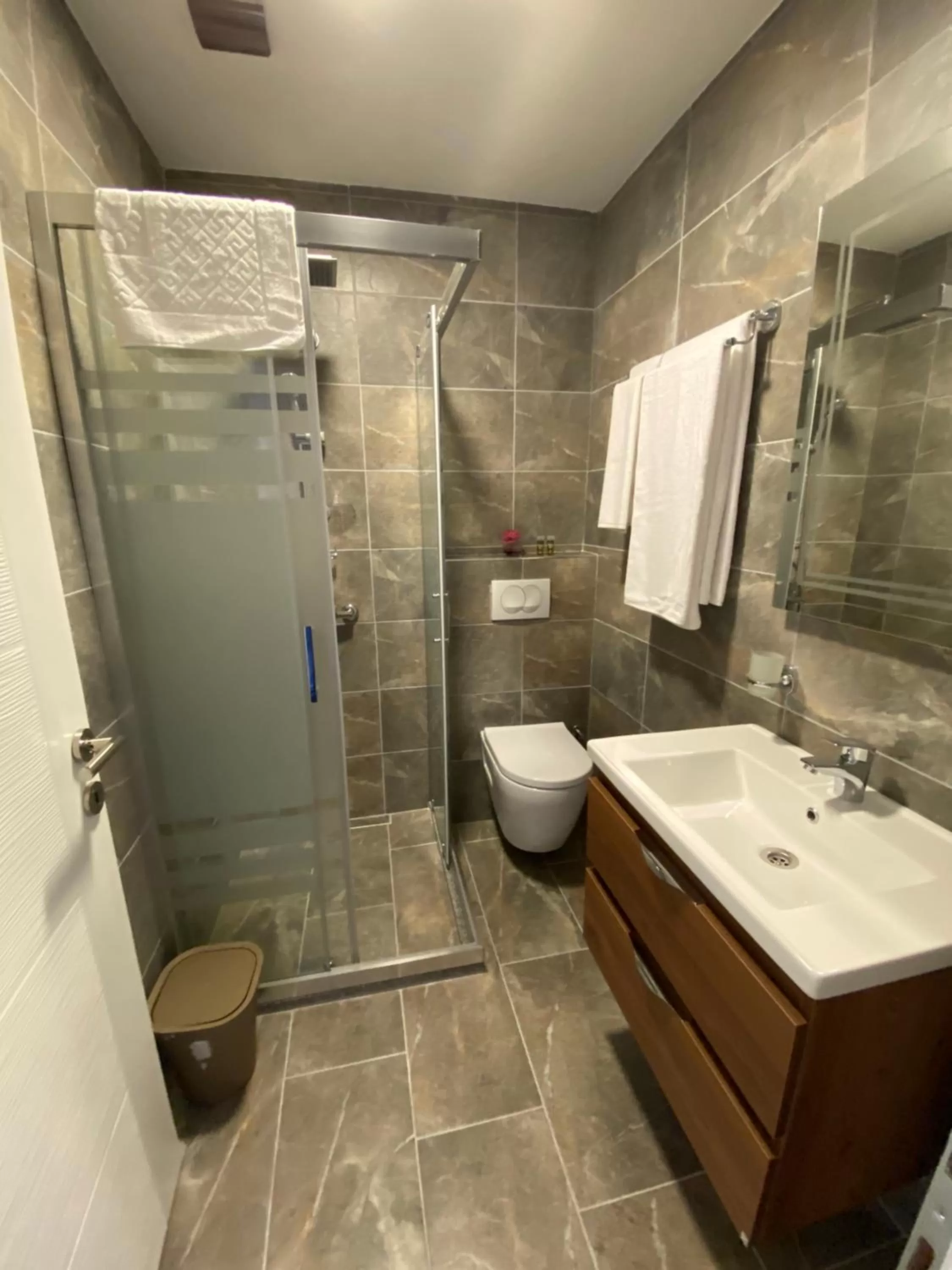 Bathroom in Hotel Kolonja's