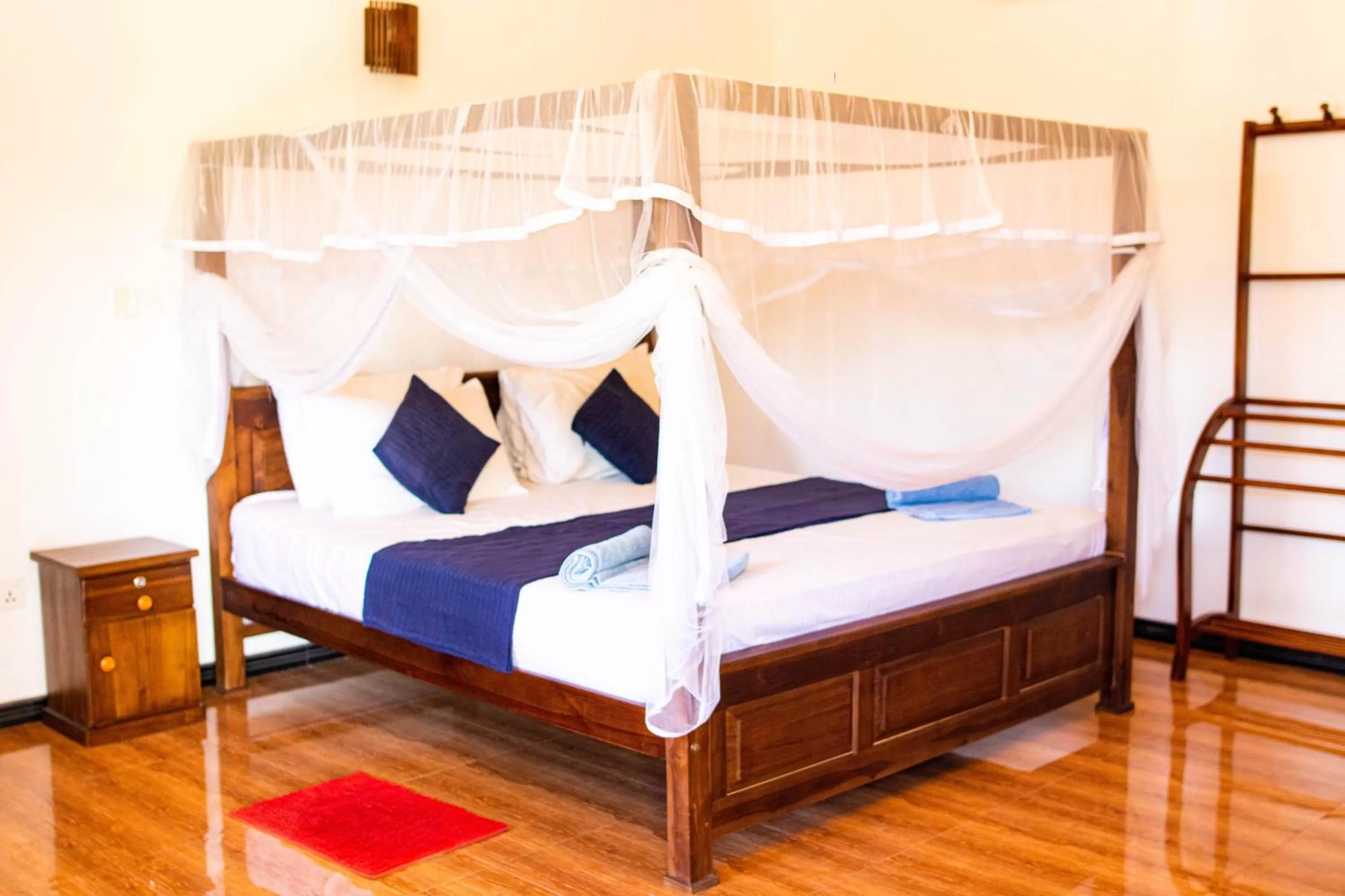 Bed in Shan Star Weligama