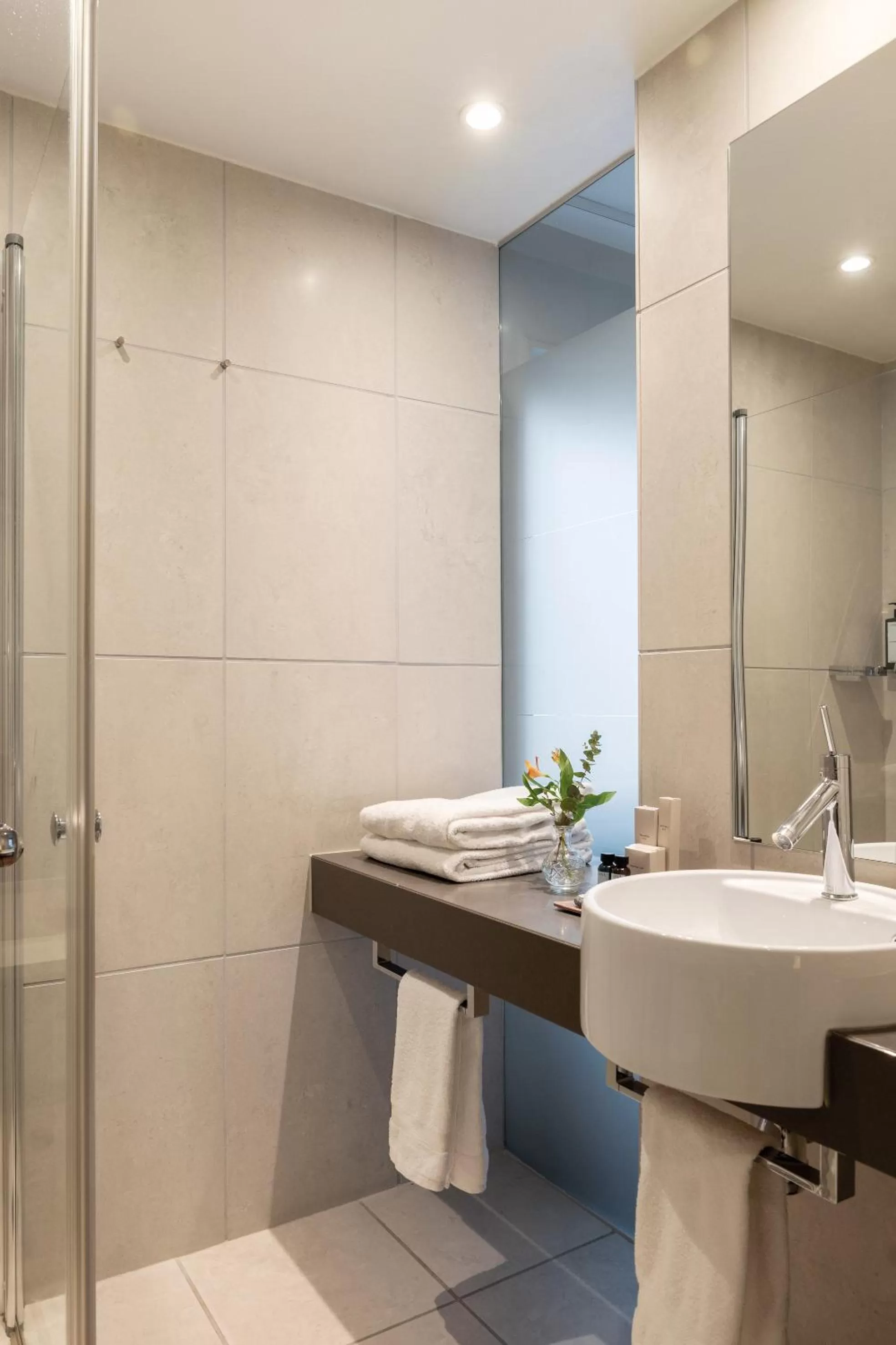 Shower in Elite Hotel Stockholm Plaza