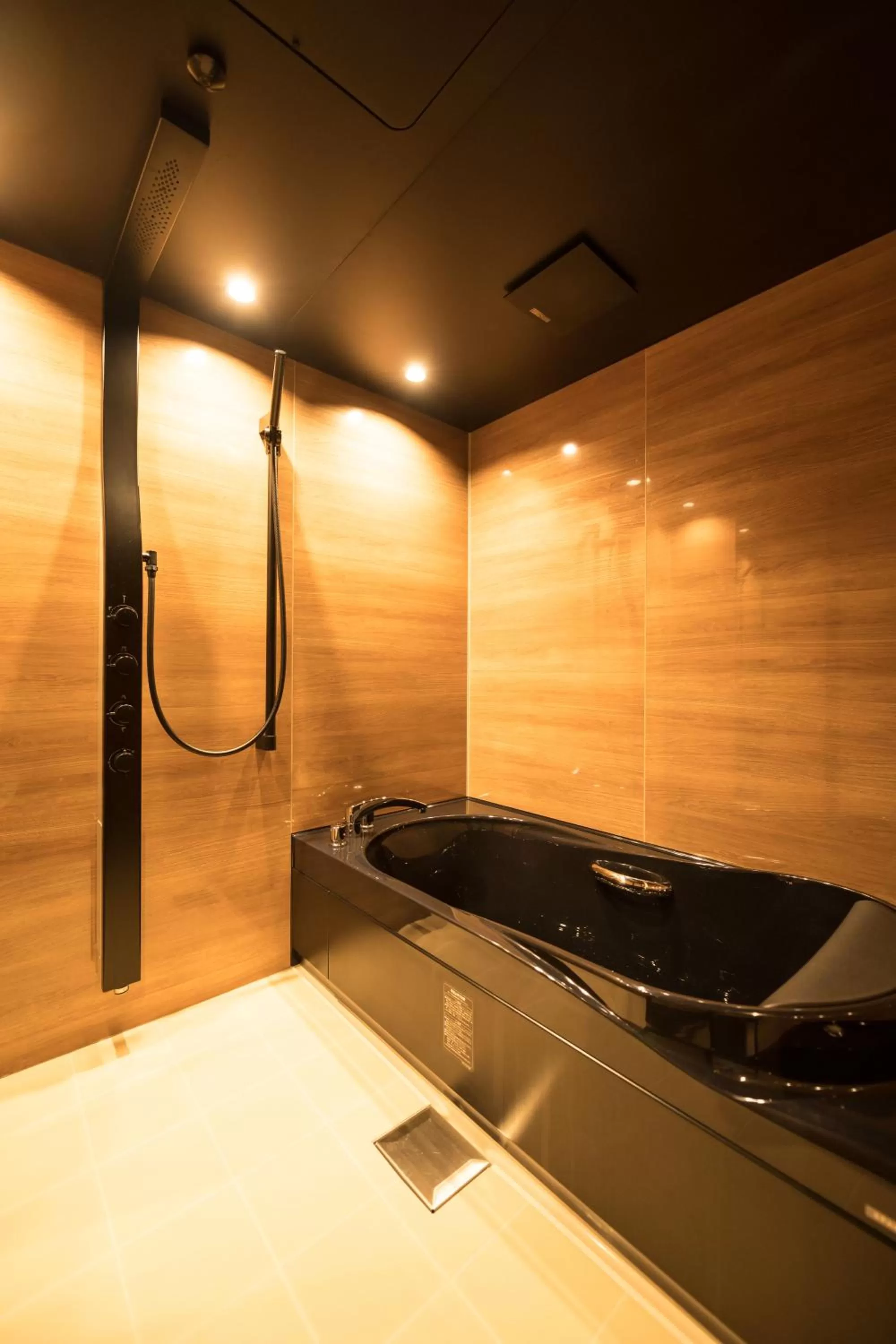 Shower in HOTEL SHIKISAI KYOTO