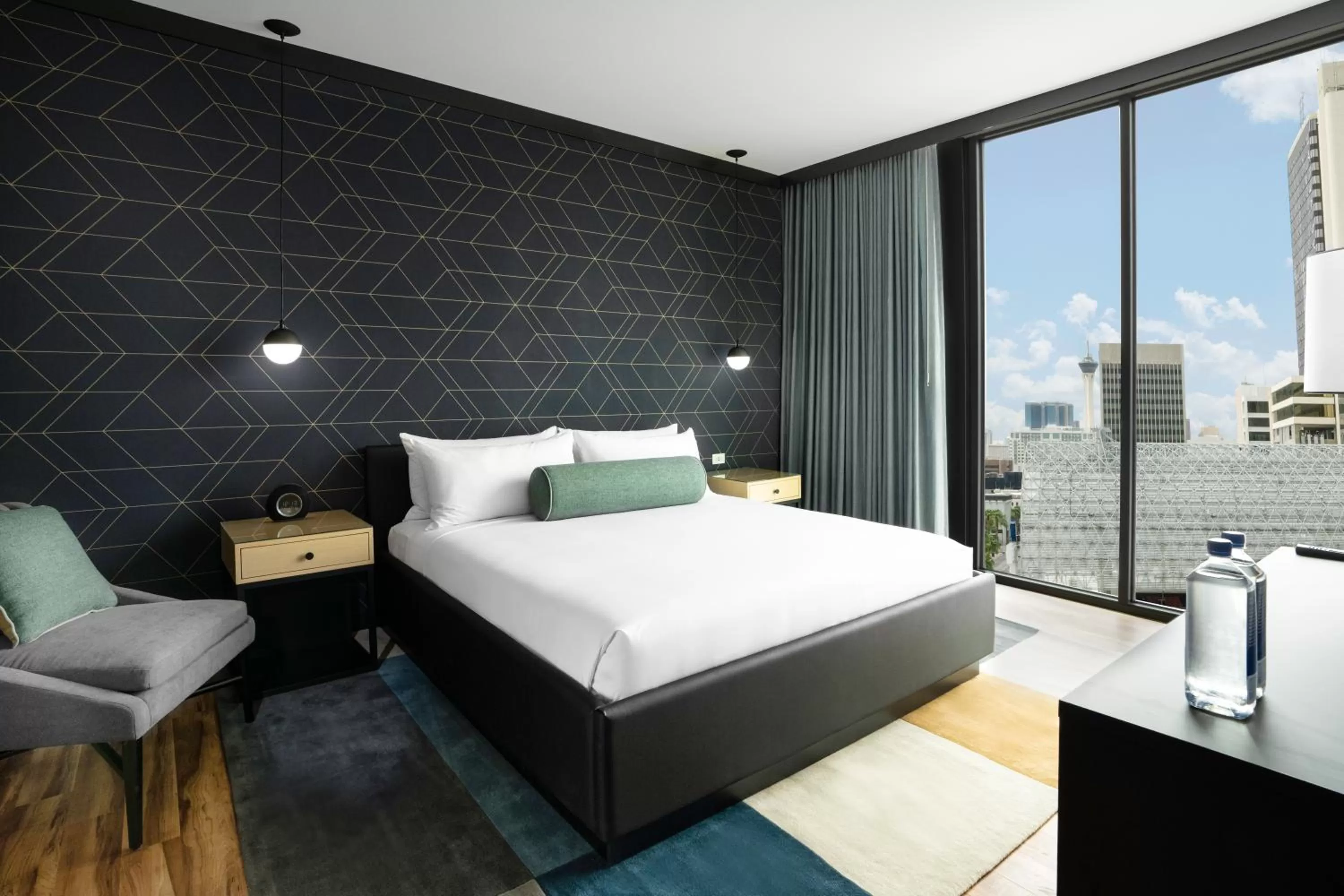 Bedroom, Bed in Downtown Grand Hotel & Casino