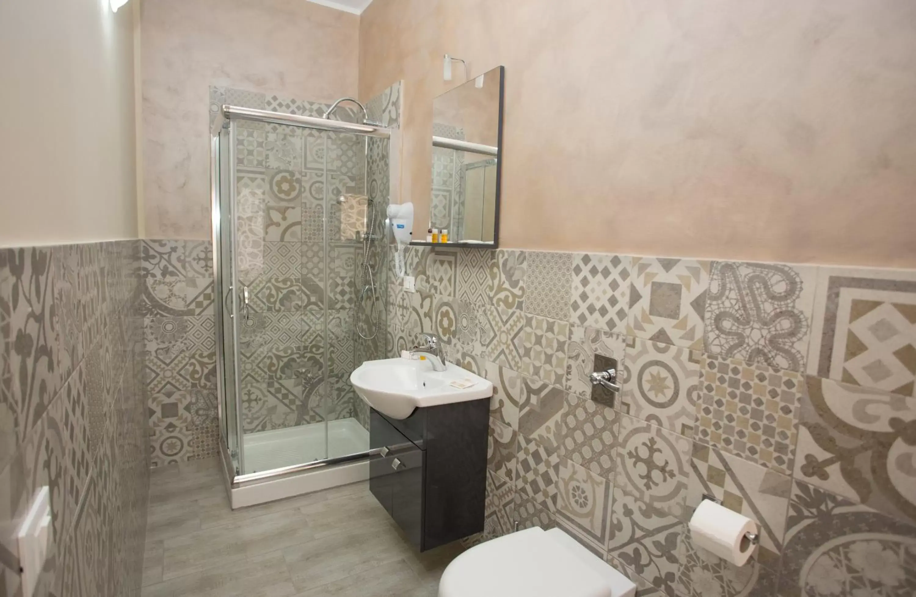 Double Room with Private Bathroom in B&B Palermo Sole & Cultura Double Room with Private Bathroom in B&B Palermo Sole & Cultura