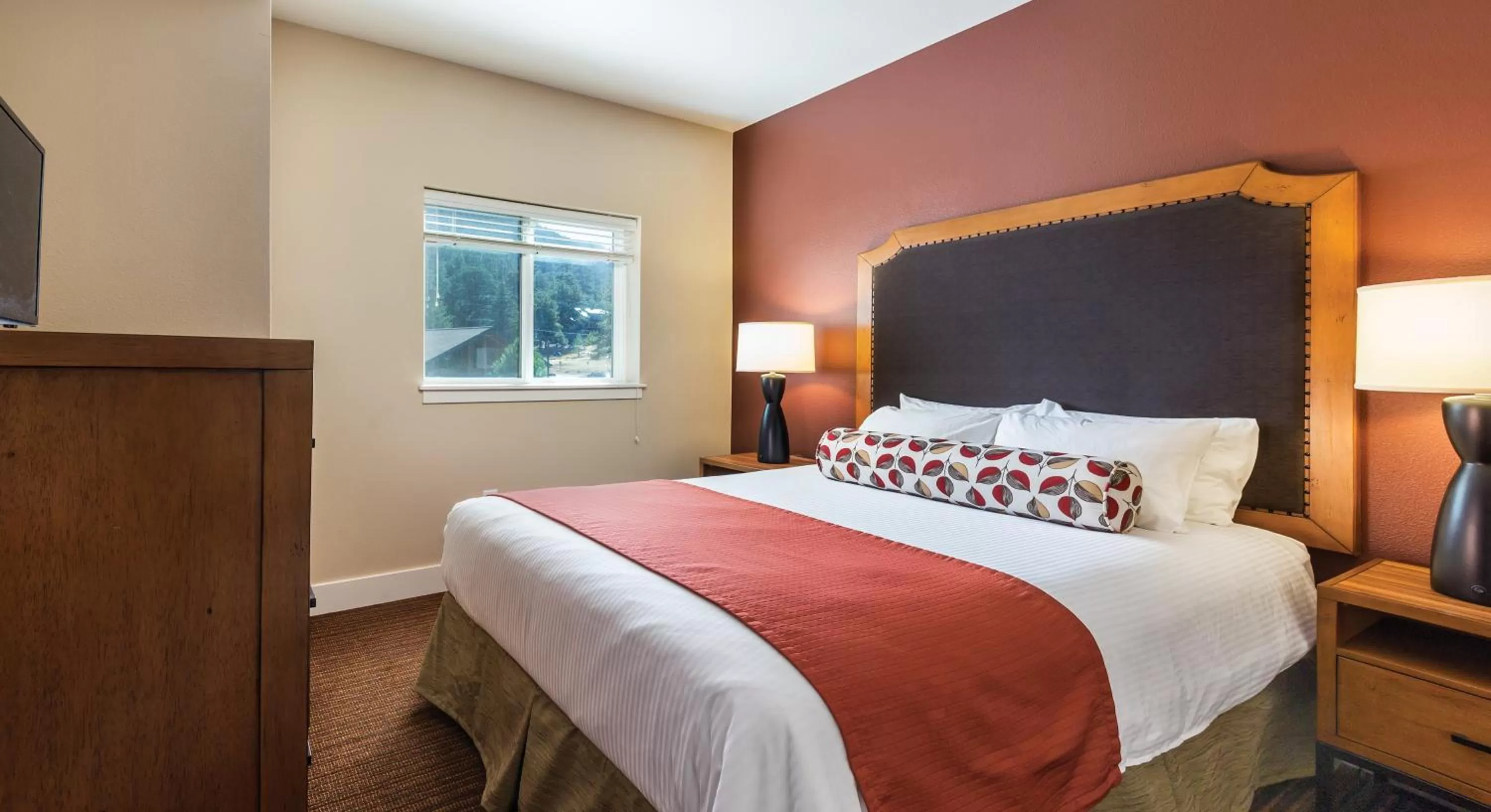 Photo of the whole room, Bed in WorldMark Estes Park