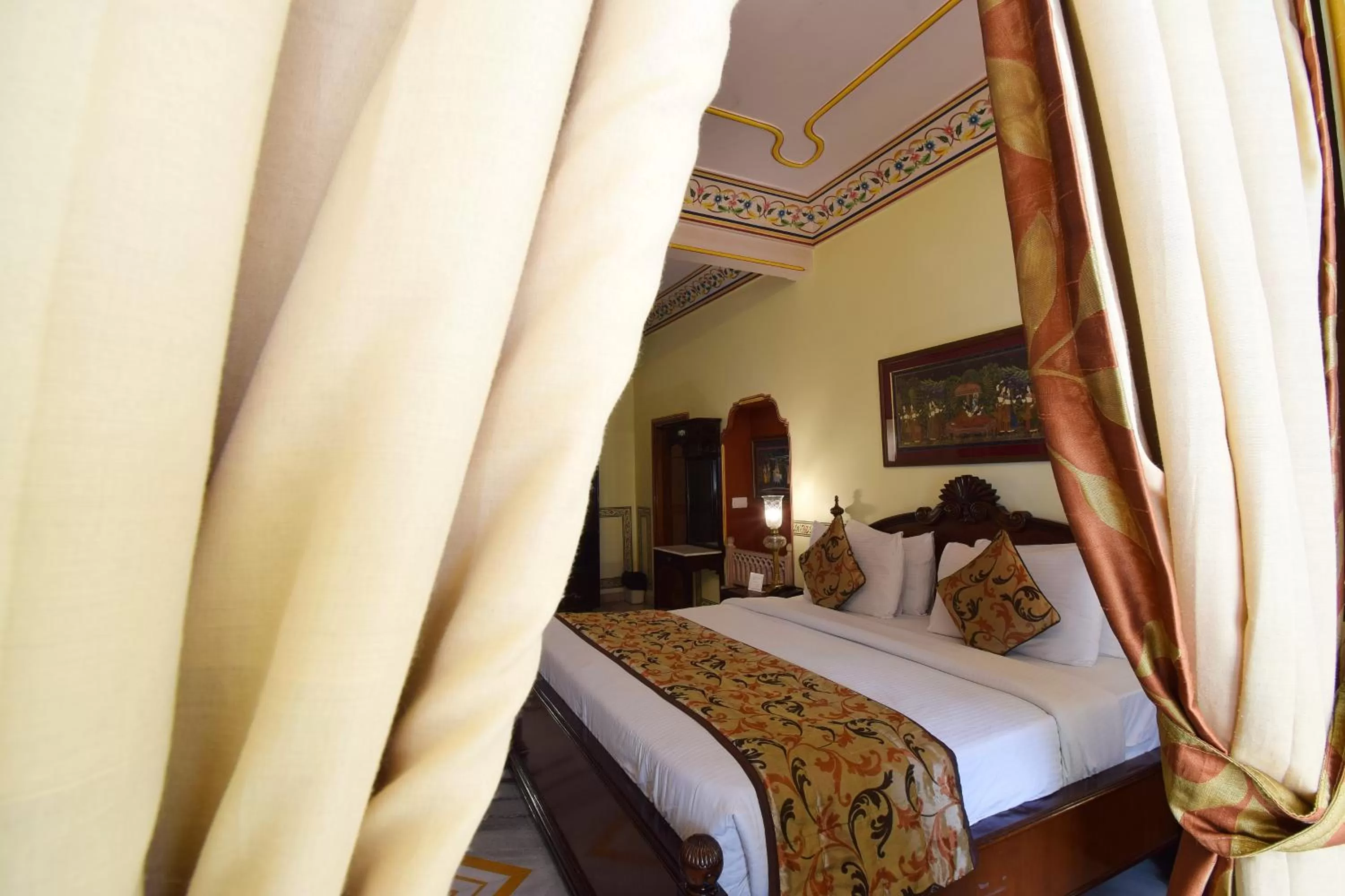 Photo of the whole room, Bed in Umaid Bhawan - A Heritage Style Boutique Hotel