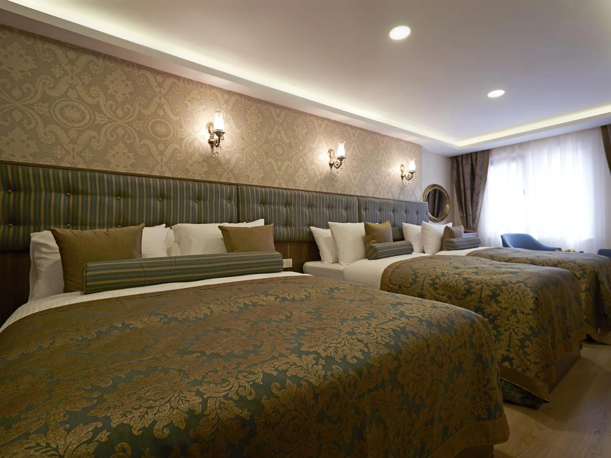 Photo of the whole room, Bed in Marmara Place Old City Hotel