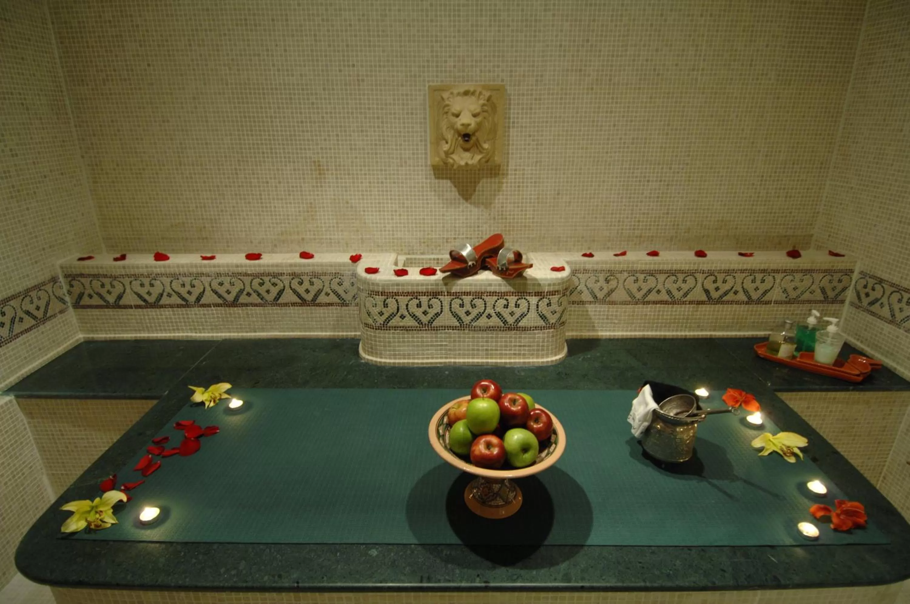 Spa and wellness centre/facilities in The Convention Center & Royal Suites Hotel