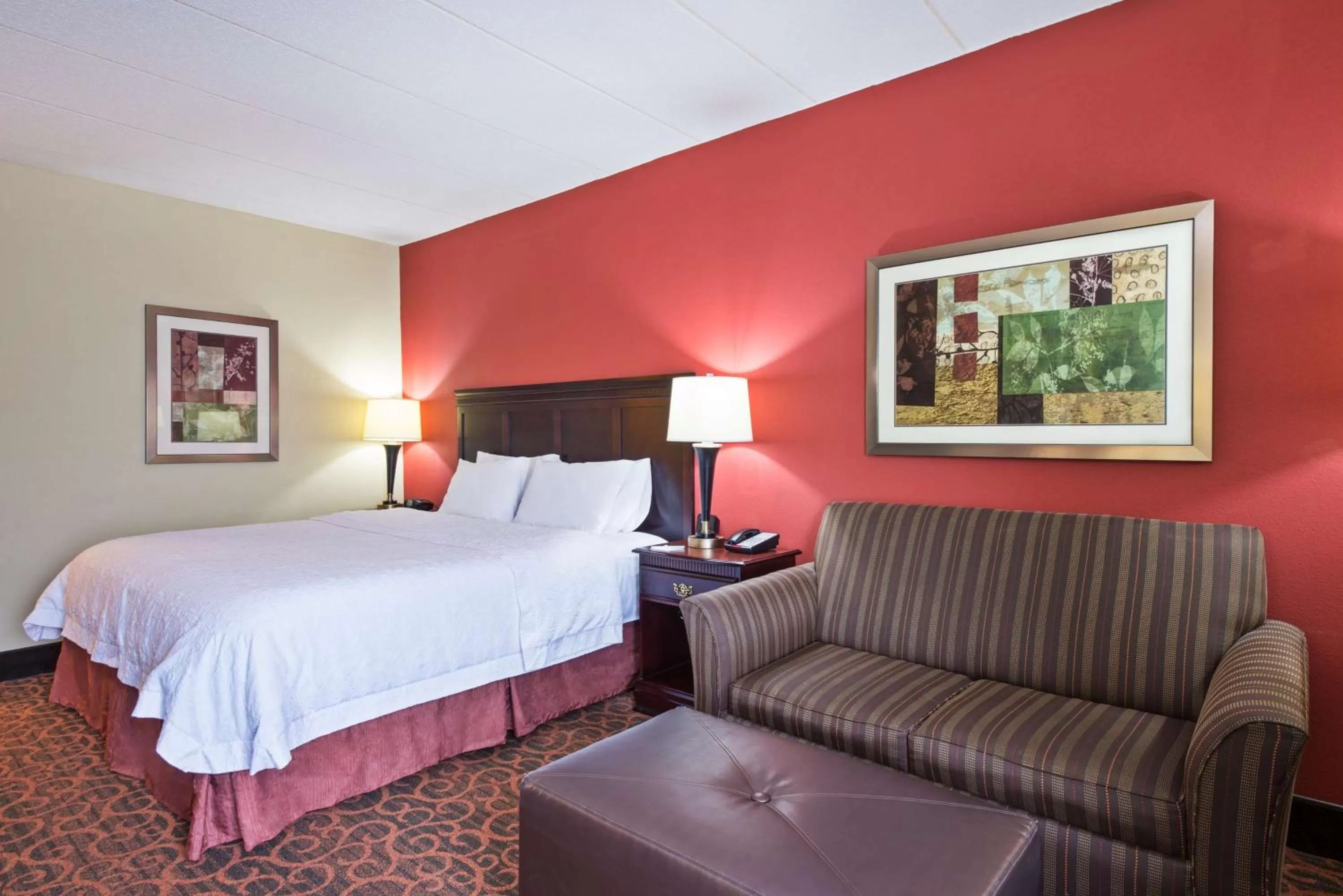 Bed in Hampton Inn Winfield Teays Valley