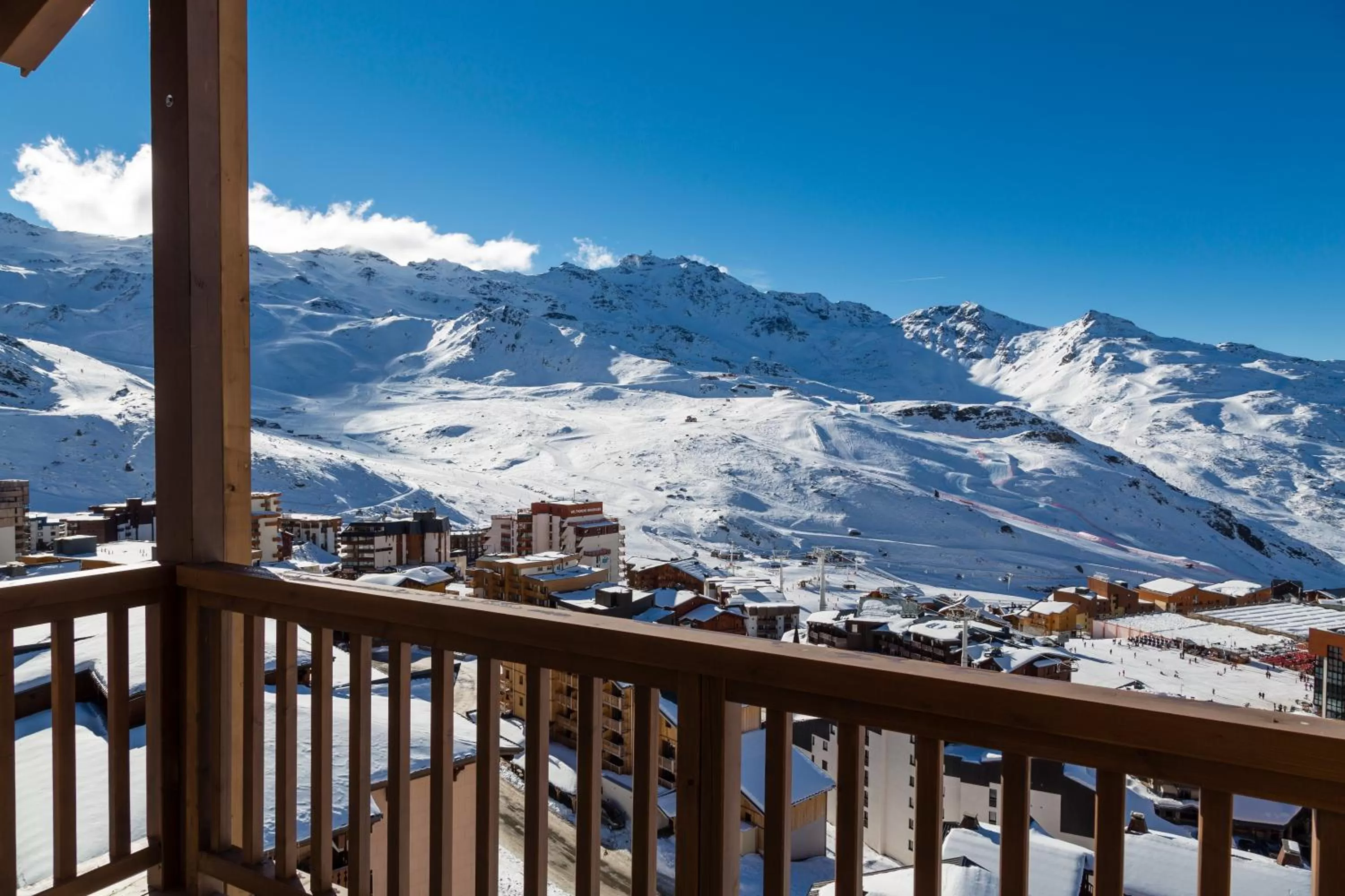 Hôtel Koh-I Nor by Les Etincelles