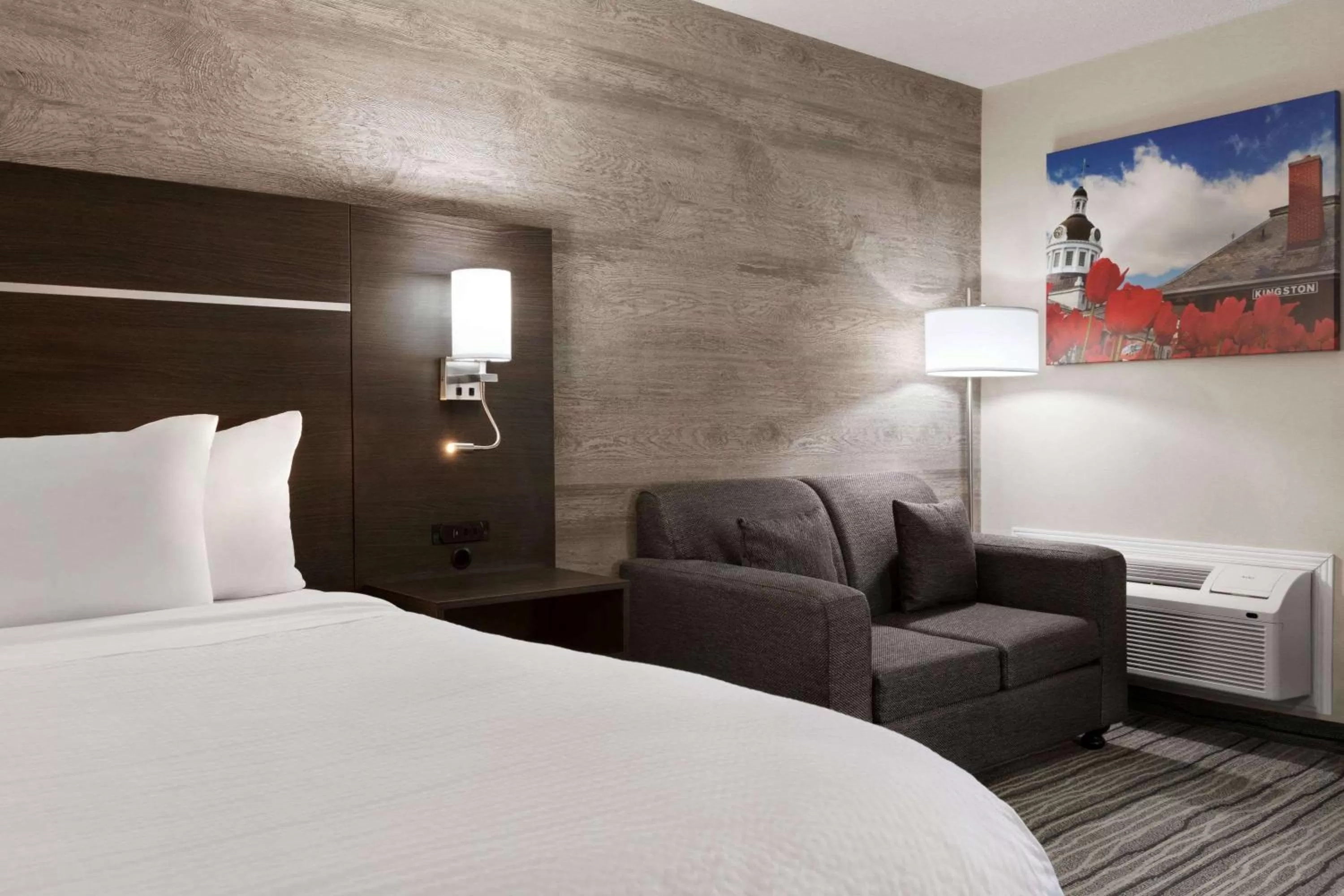 King Room - Non-Smoking in Days Inn by Wyndham Kingston