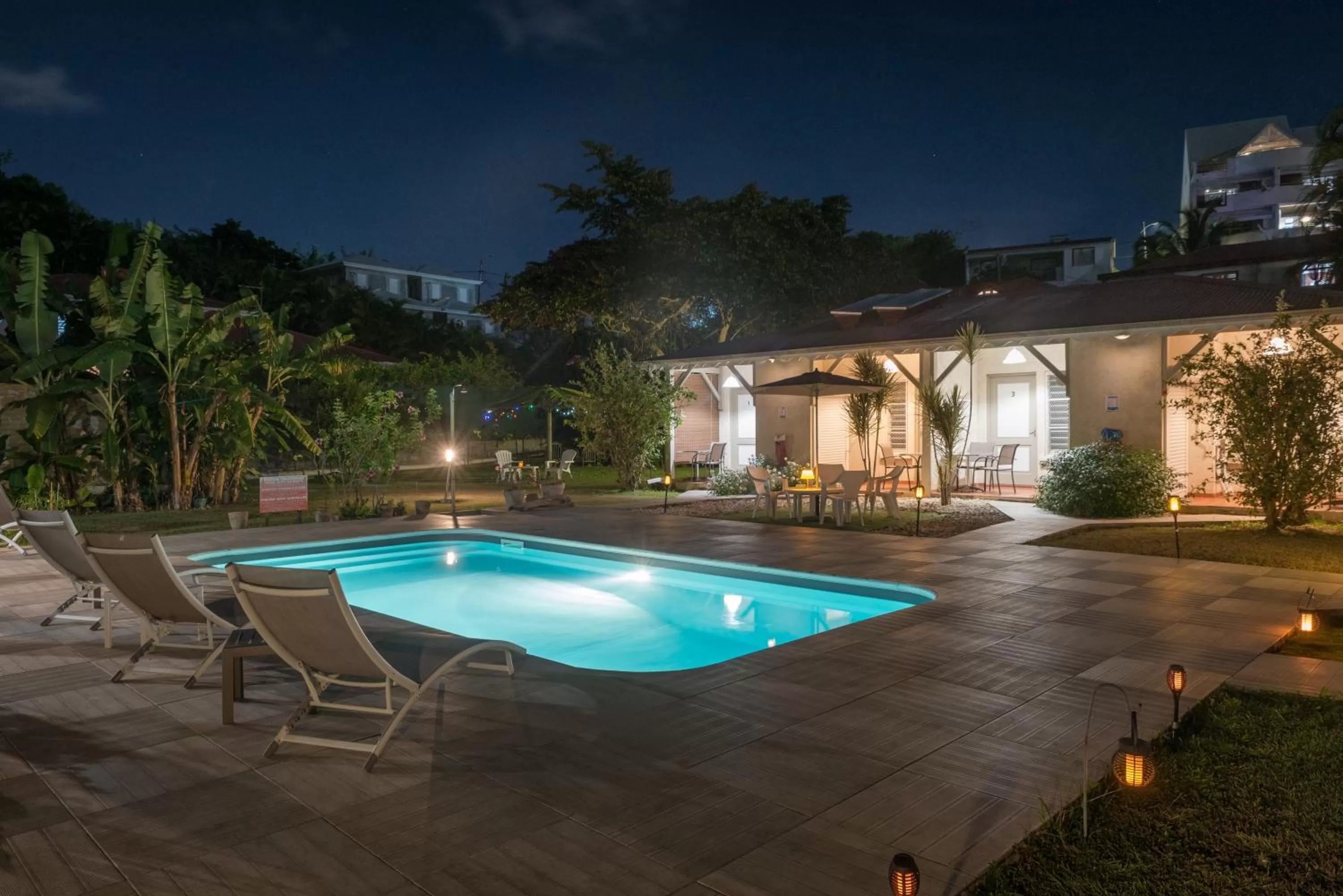 Property building in Hôtel Les Bananiers