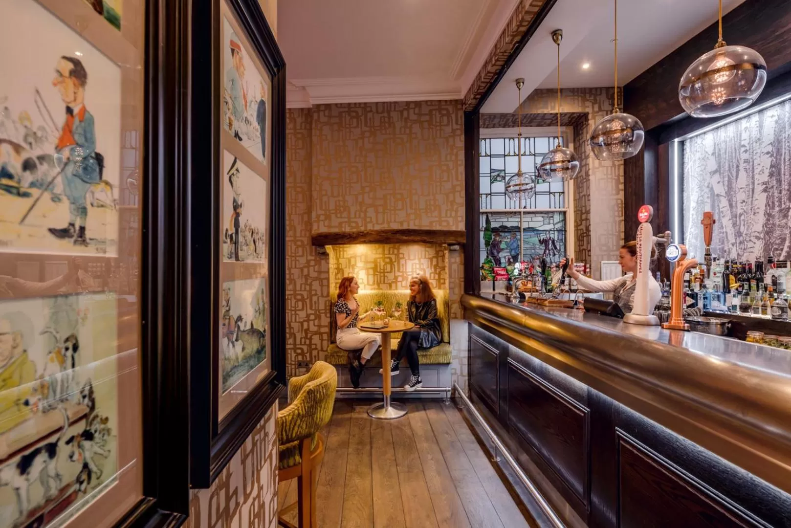 Lounge or bar in Inn on the Square