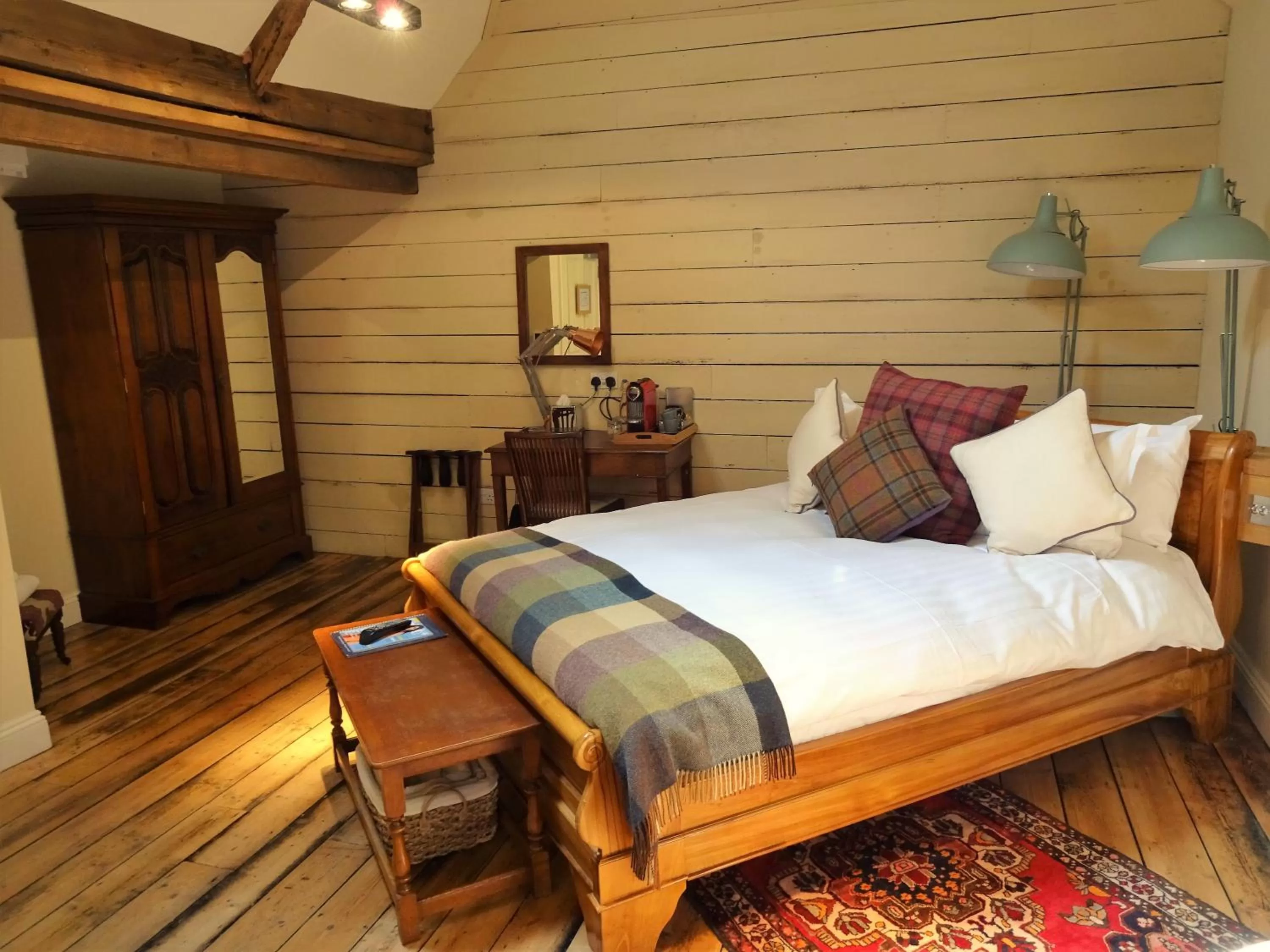 Bed in The Cross Keys