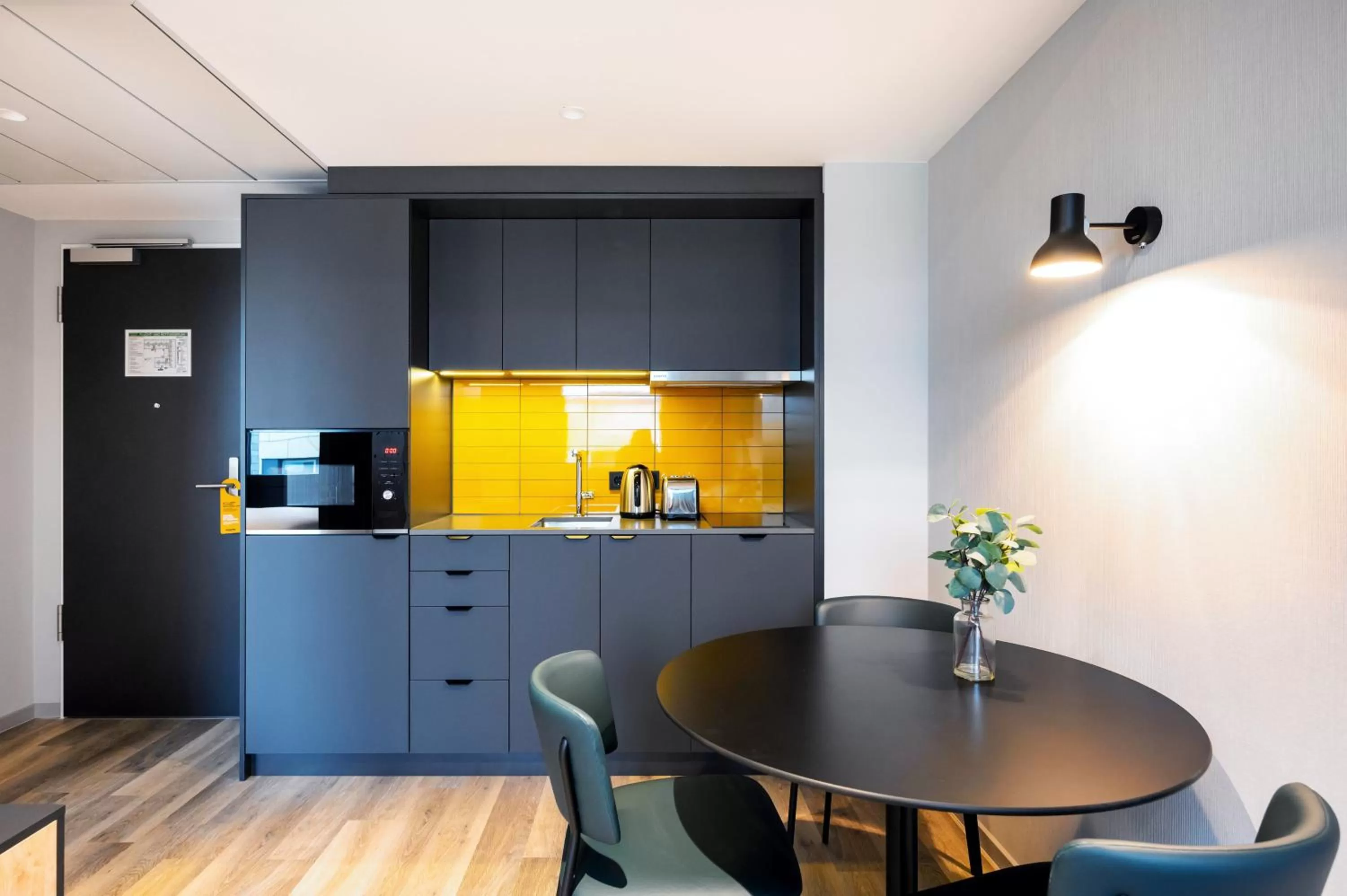 Kitchen or kitchenette in Staycity Aparthotels Frankfurt Airport