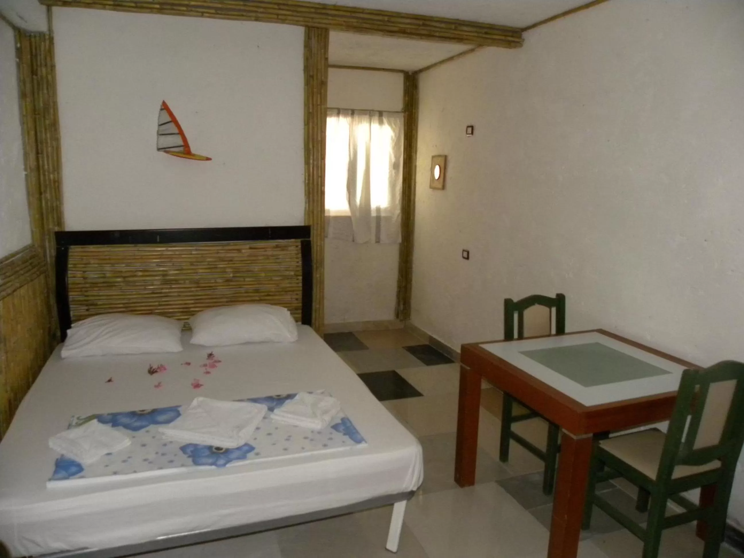 Photo of the whole room, Bed in Maxola's Dream Orikum