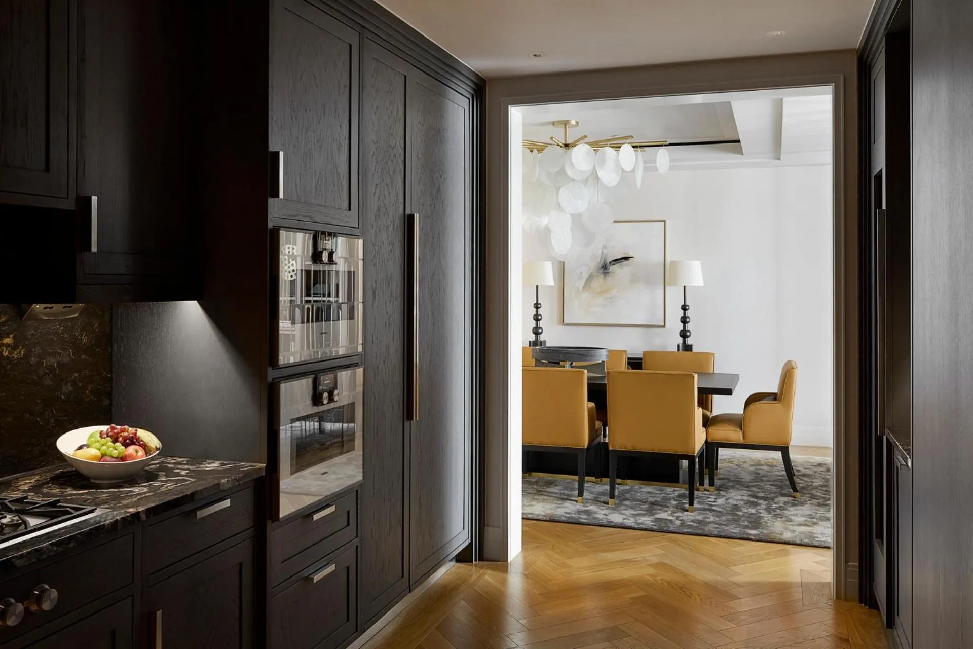 Kitchen or kitchenette in Four Seasons Hotel London at Tower Bridge