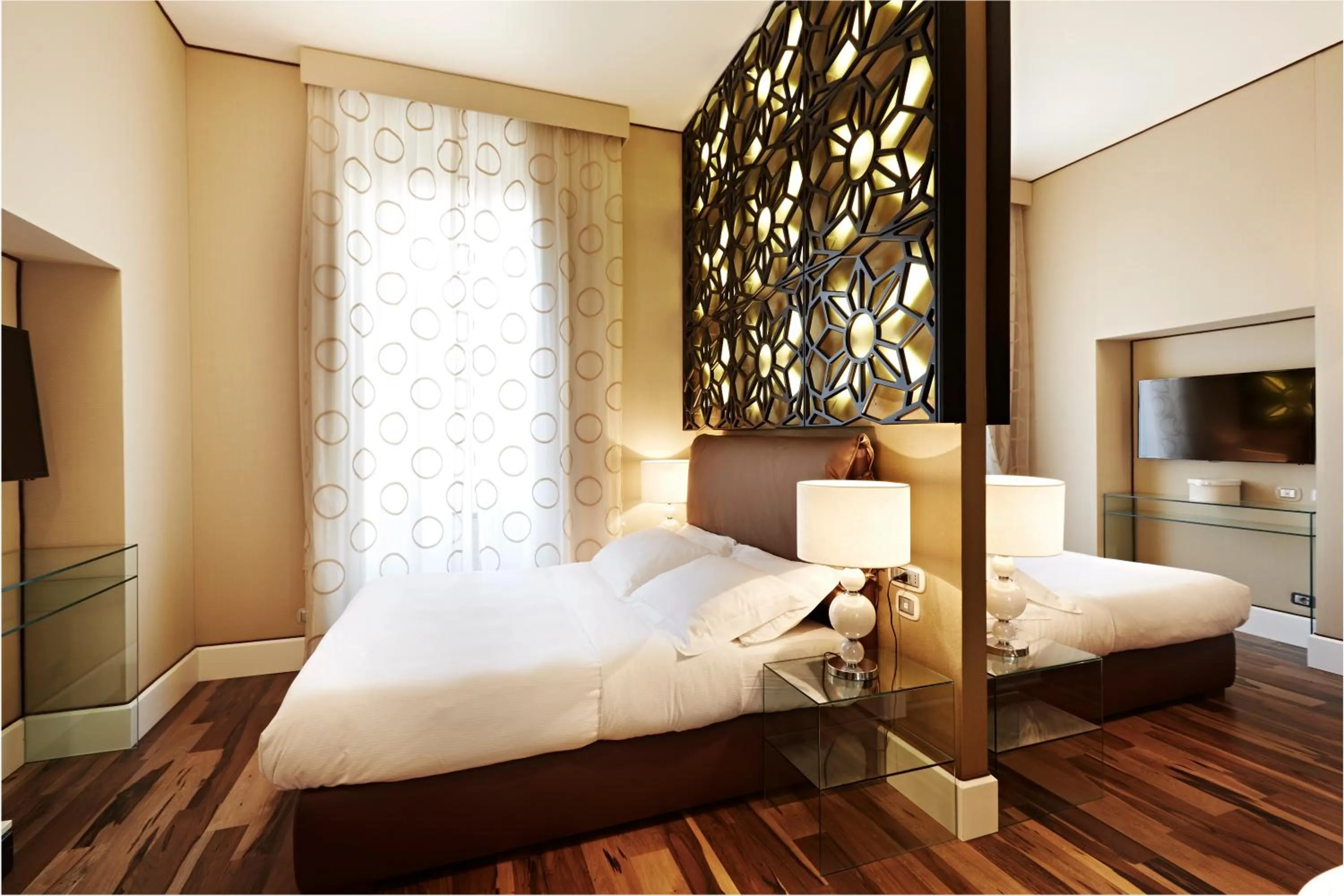 Bedroom, Bed in Spagna Royal Suite