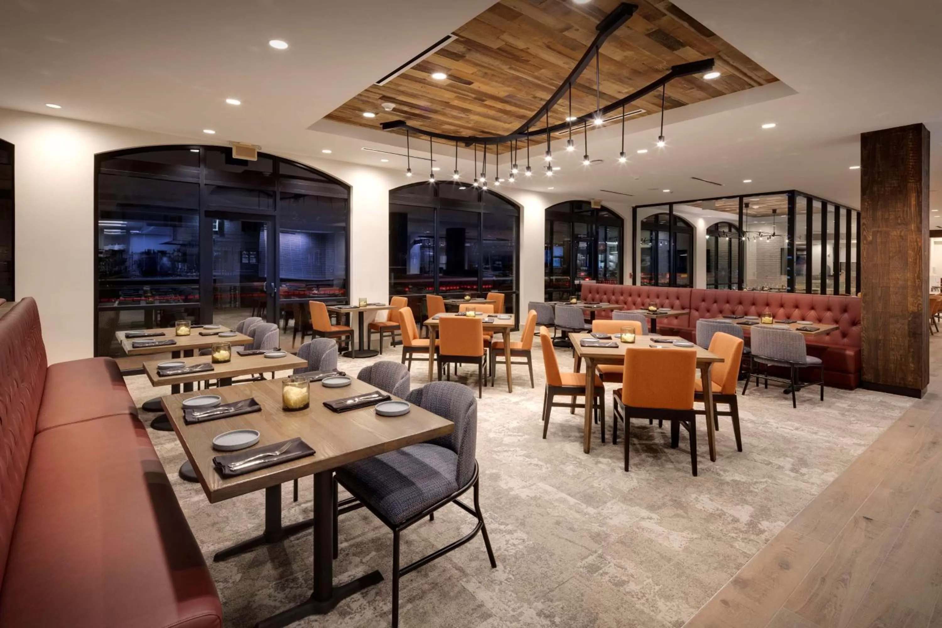 Restaurant/places to eat in Hilton Garden Inn Haymarket