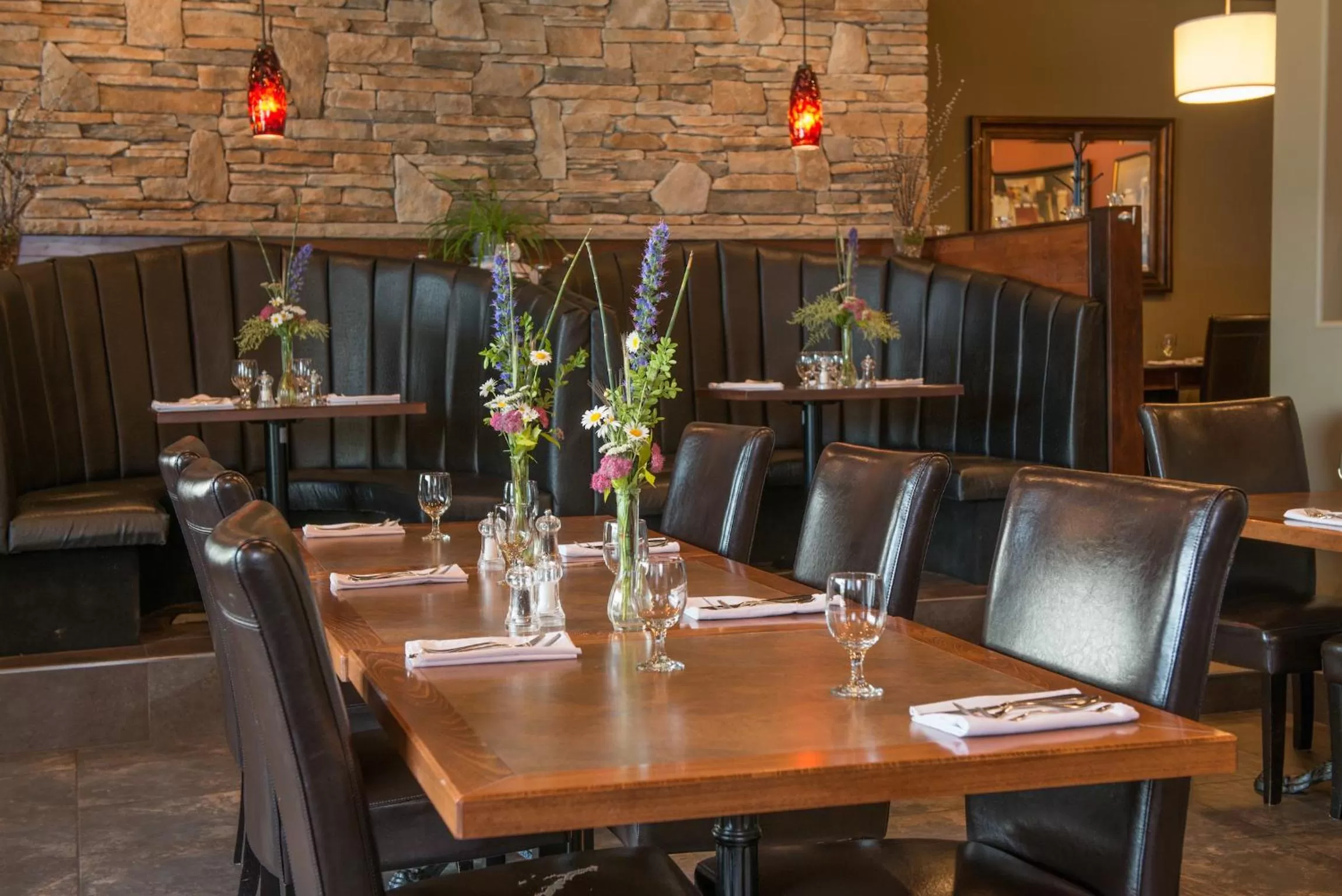 Restaurant/places to eat in Hilltop Inn - Salmon Arm