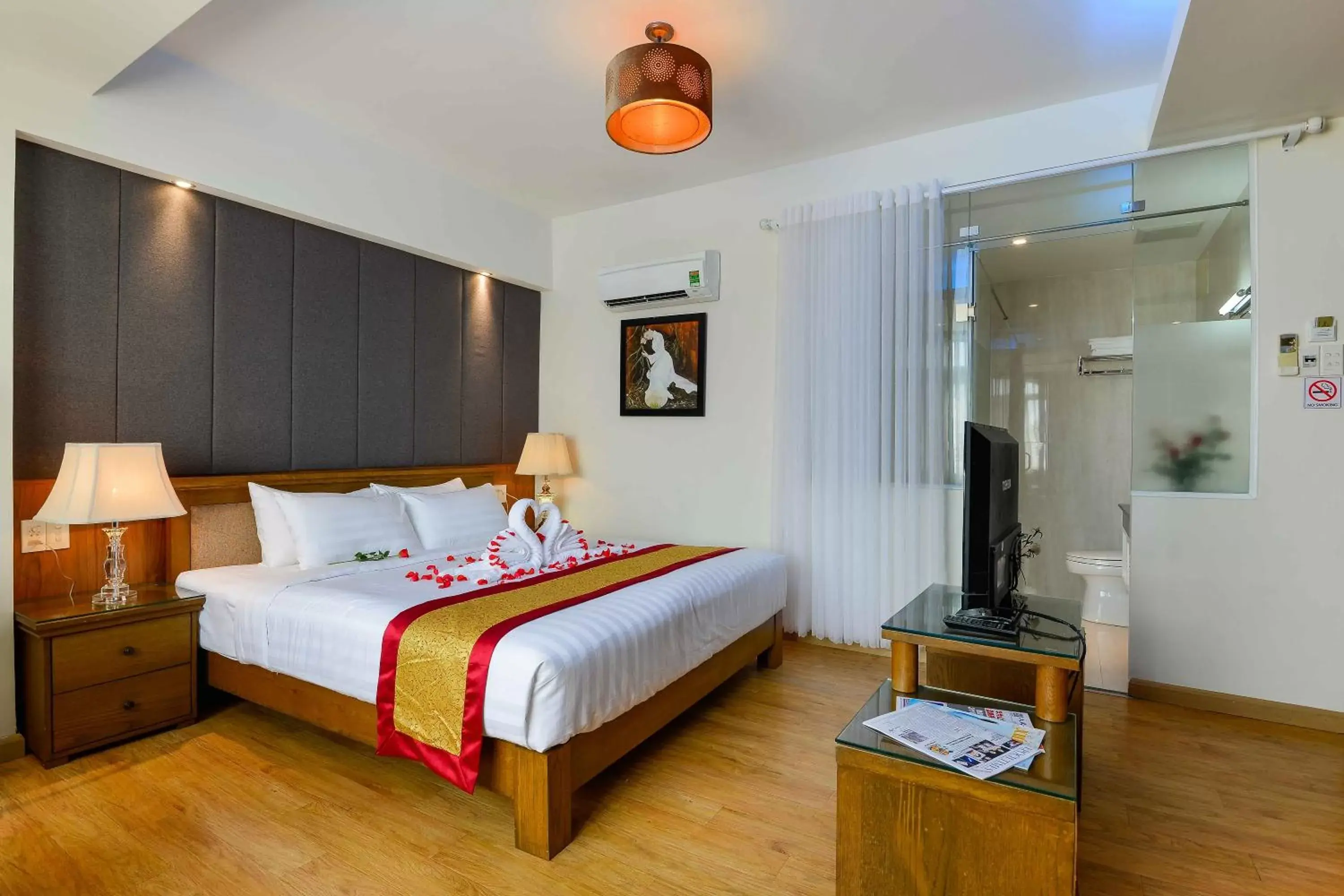 Suite with City View in Saigonciti Hotel A Suite with City View in Saigonciti Hotel A