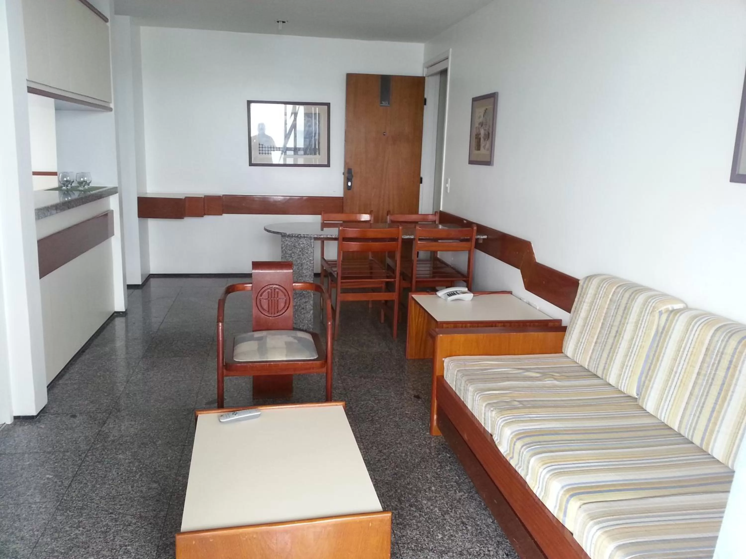 Seating area in Iracema Residence Hotel Flat