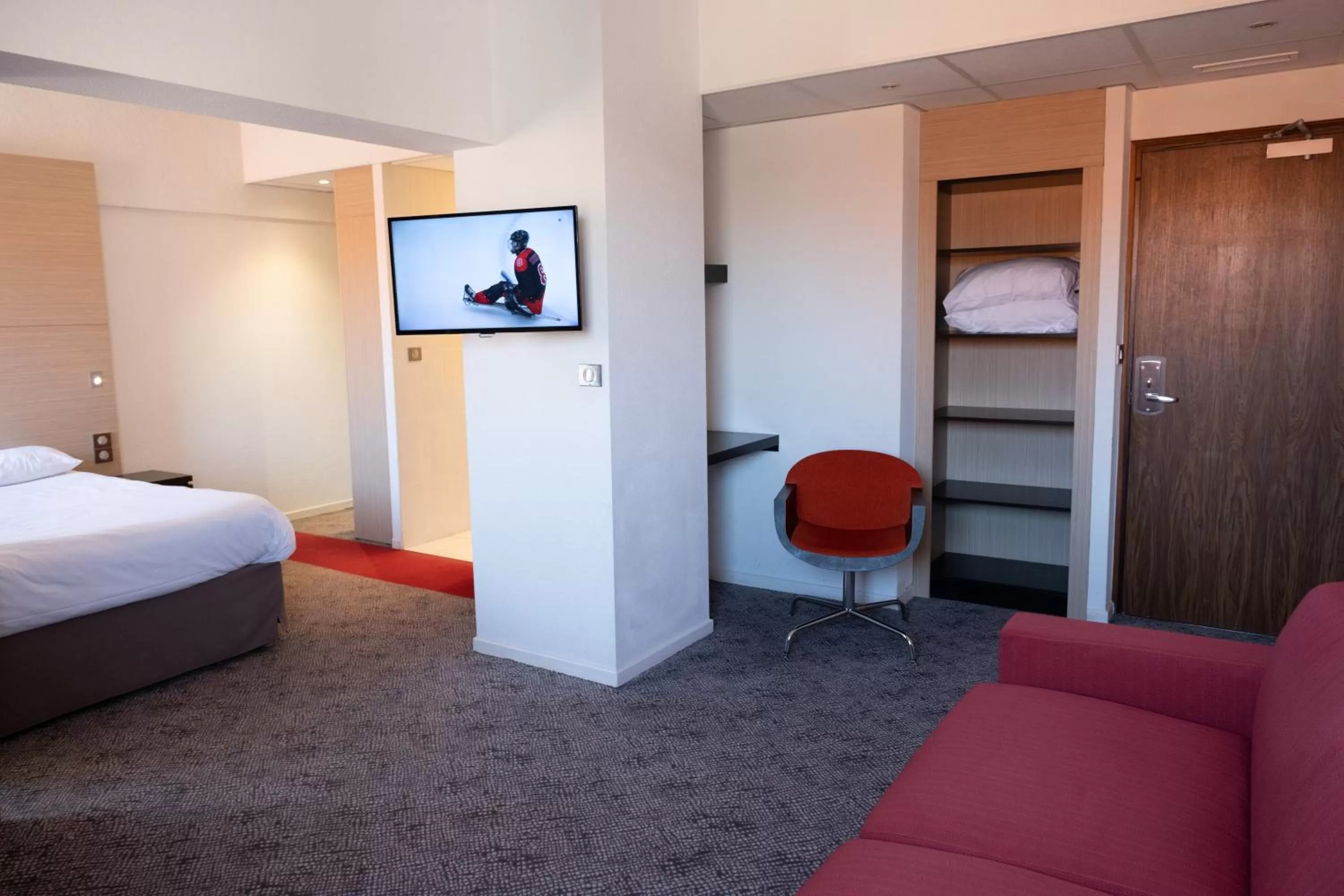 Photo of the whole room, Bed in ibis Styles Saint Dizier