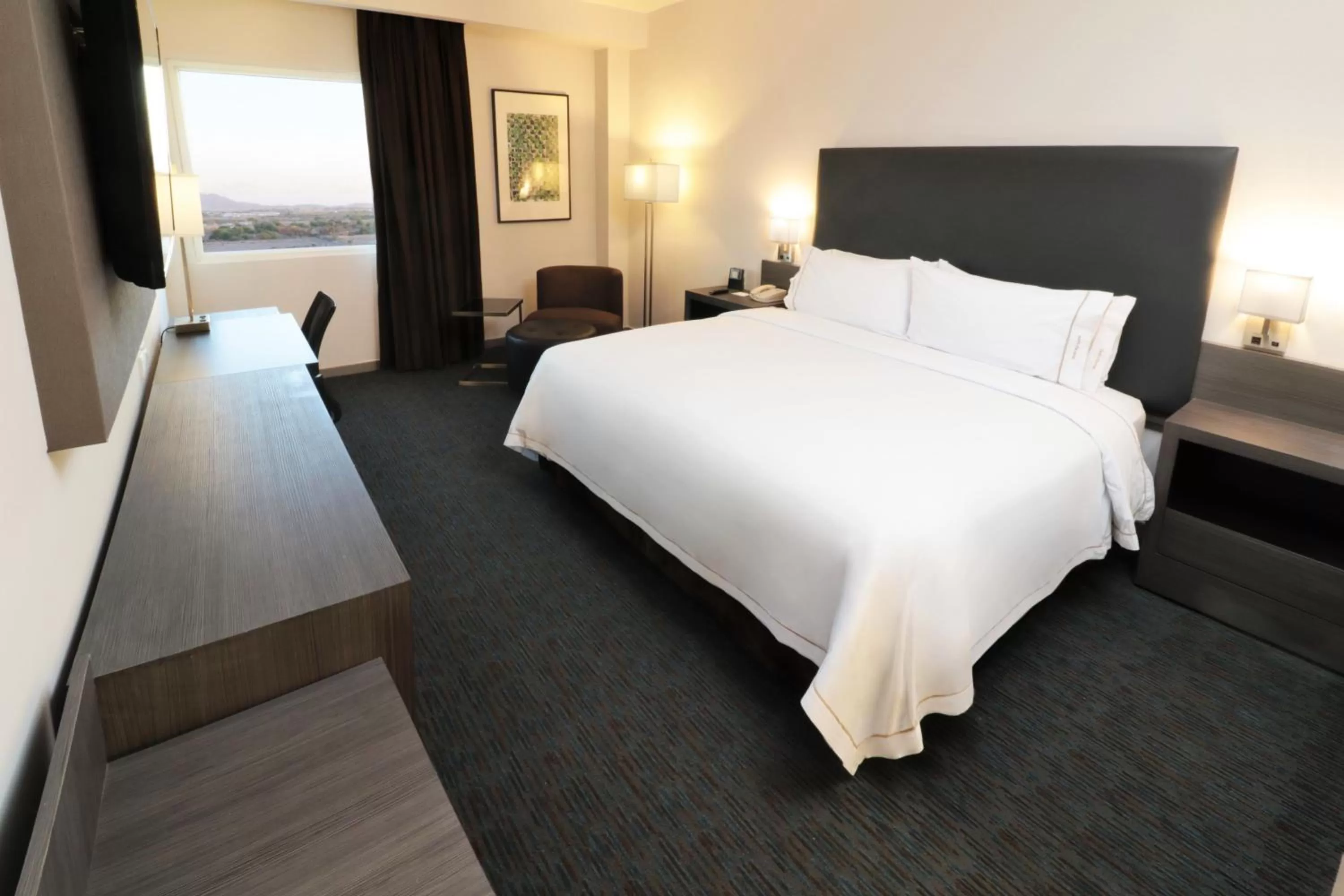 Bed in Holiday Inn Express Hotel & Suites Hermosillo by IHG
