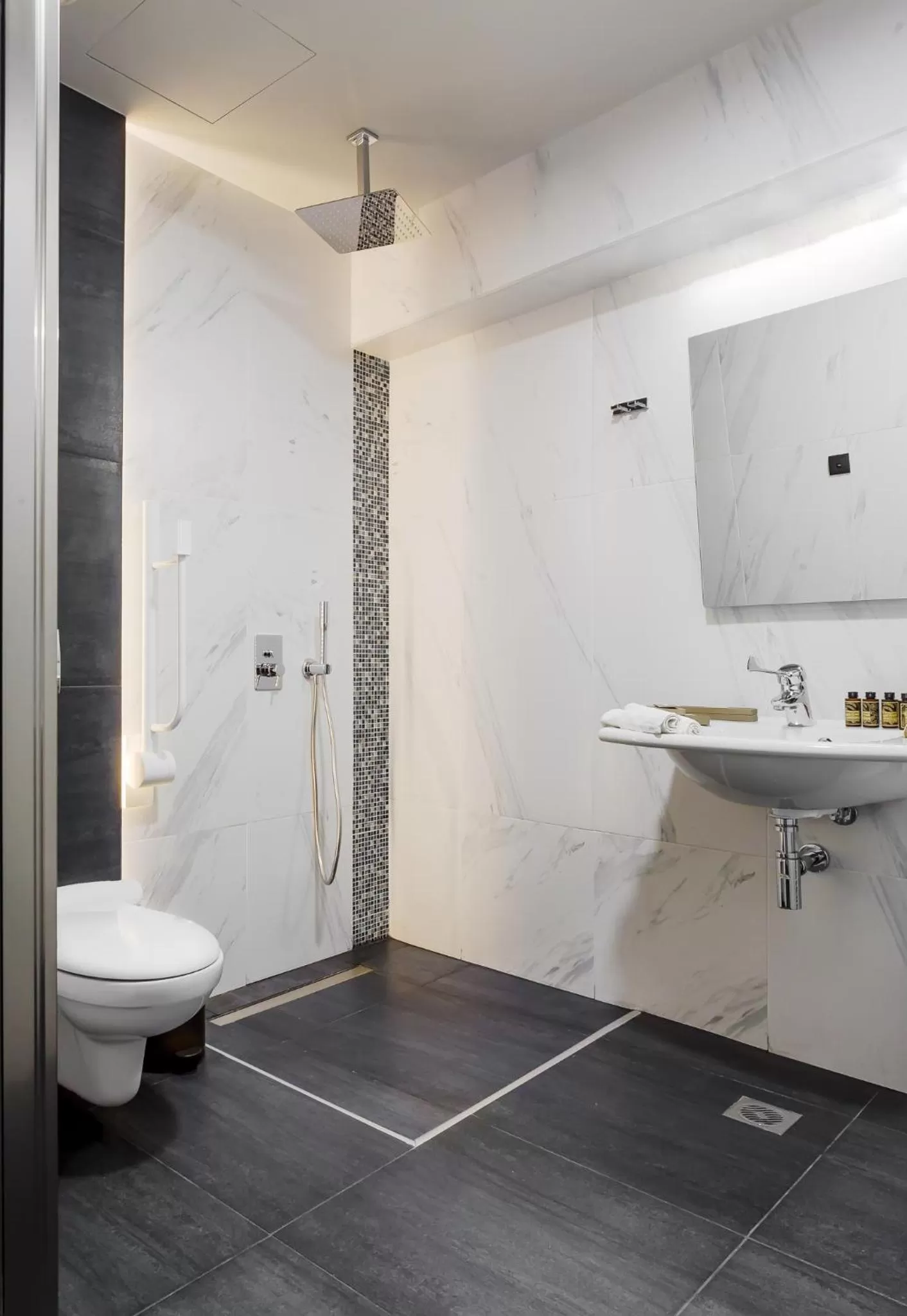 360Degrees Pop Art Hotel