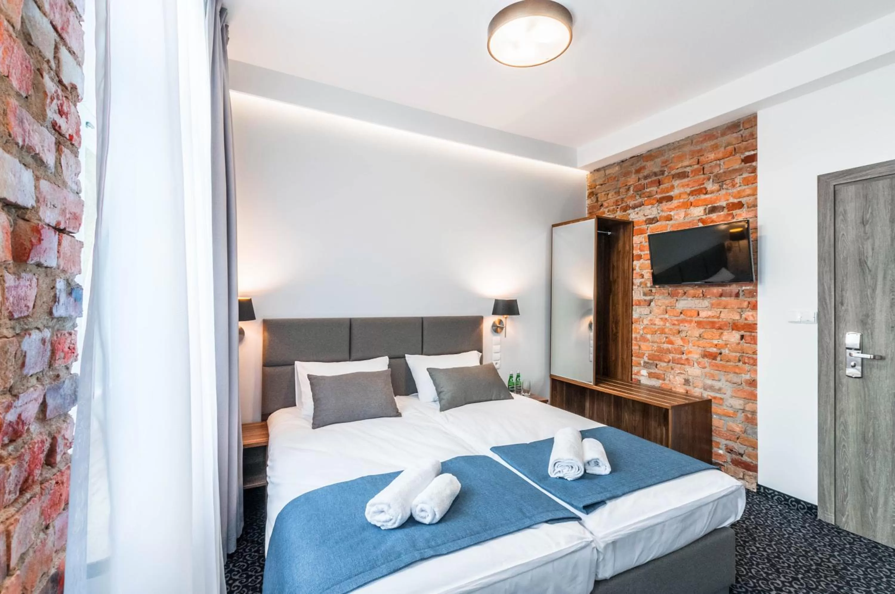 Photo of the whole room, Bed in Liberum Residence Old Town