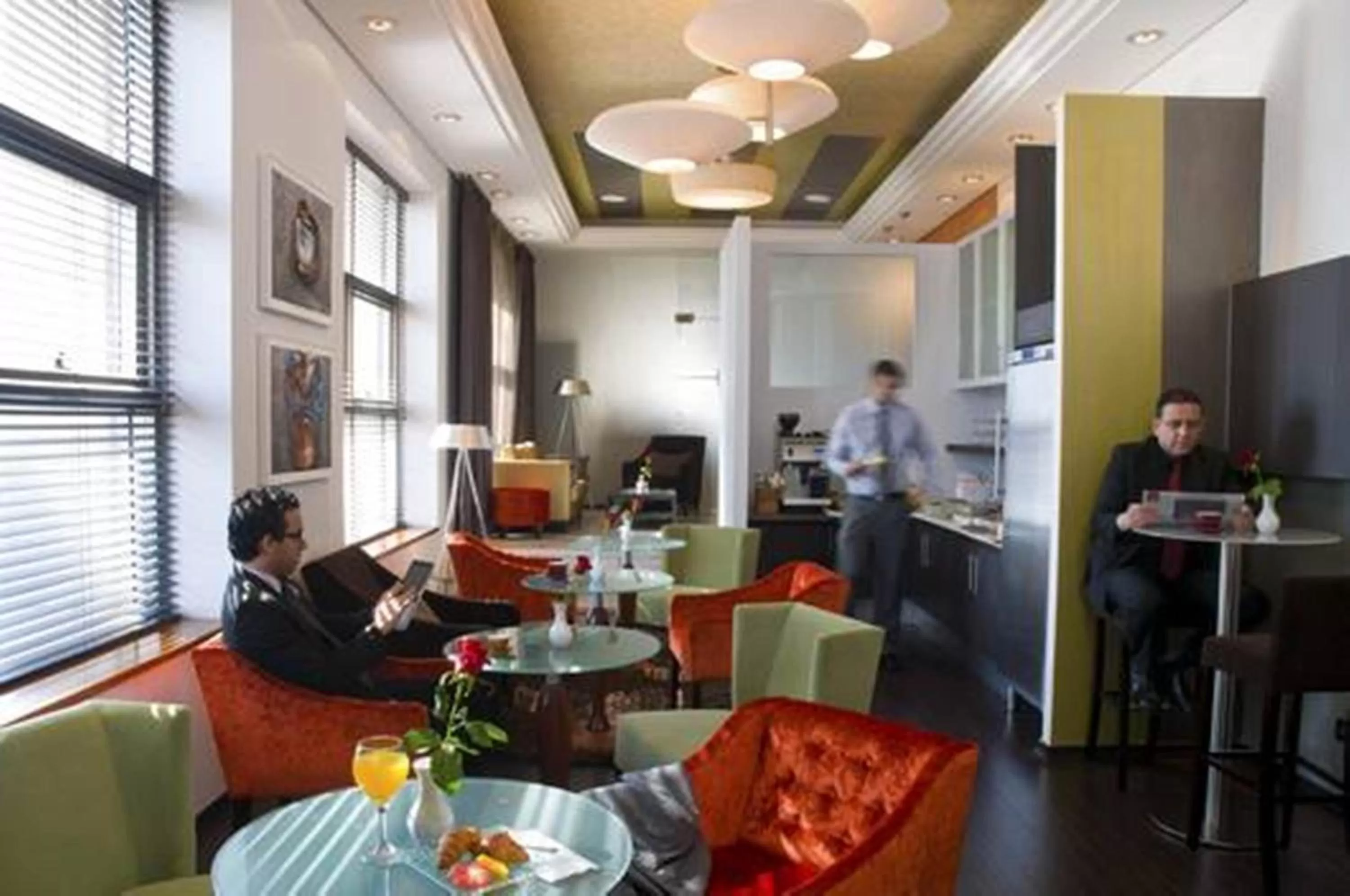 People in Leonardo City Tower Hotel Tel Aviv