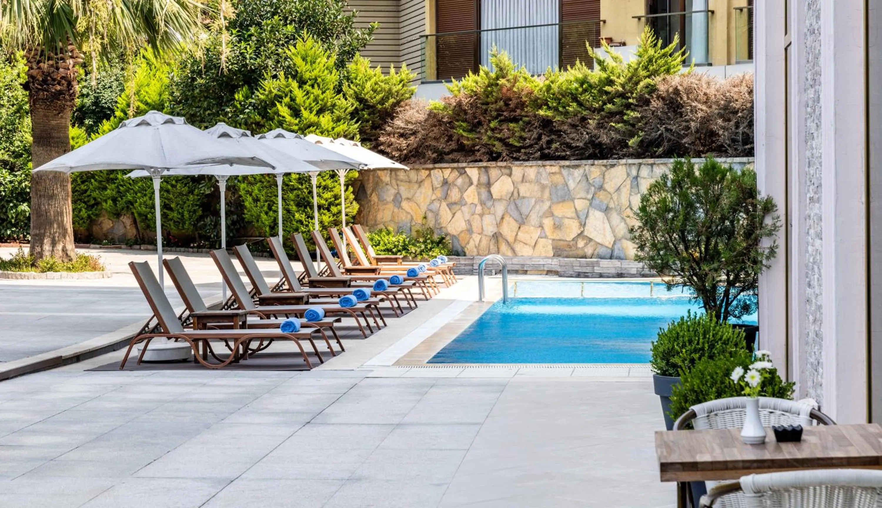 Spring in Elite Hotel Dragos