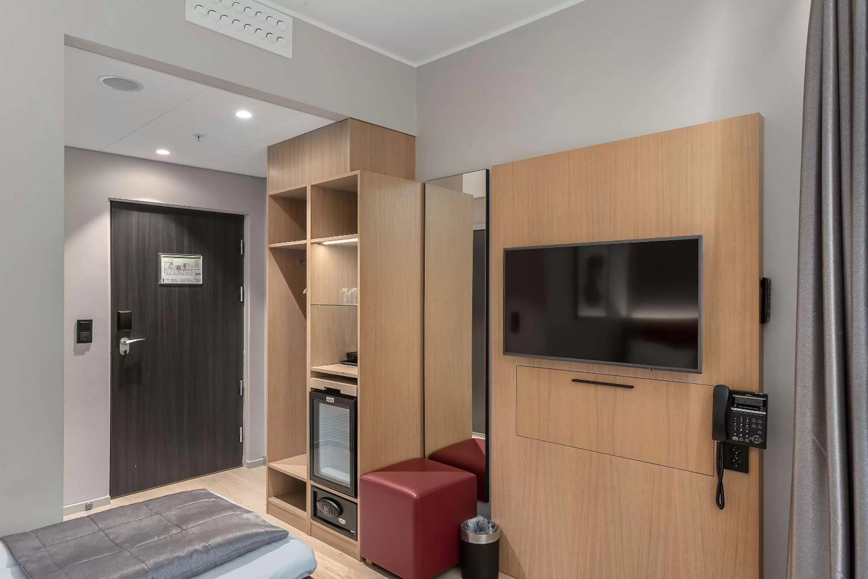 Bedroom in Bergen Harbour Hotel, WorldHotels Crafted