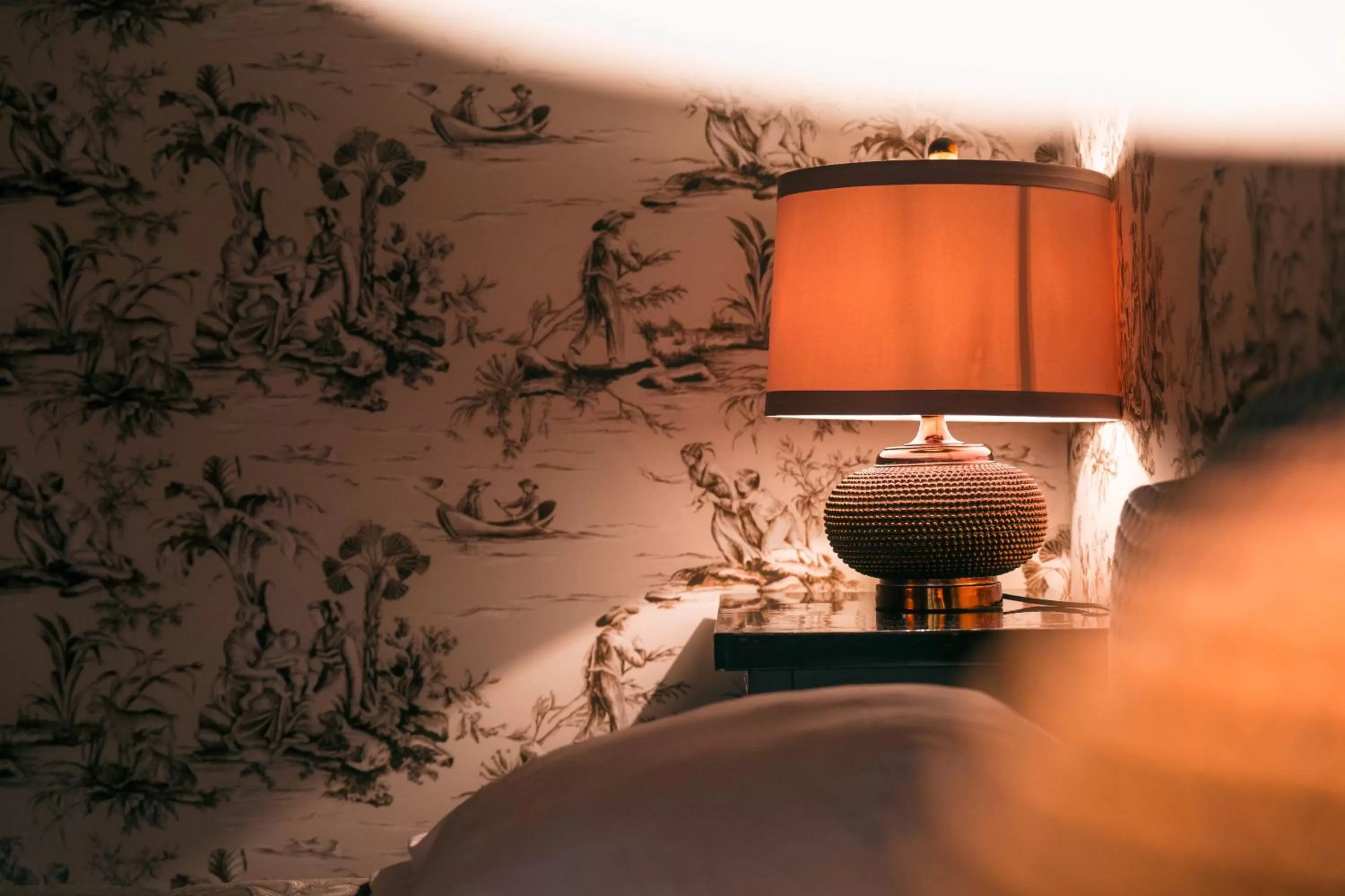 Decorative detail in Hôtel des Deux Clefs