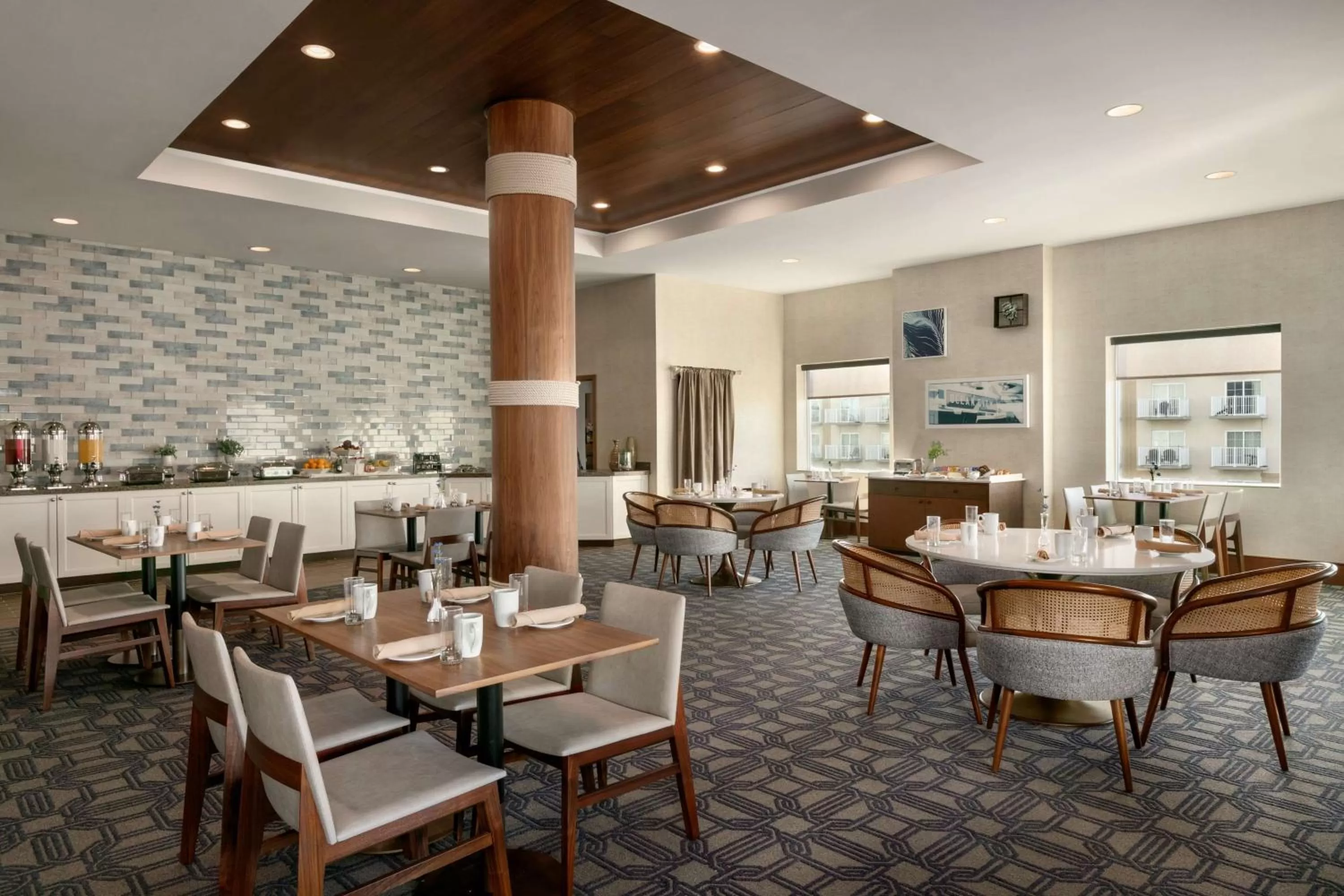 Restaurant/places to eat in Hilton Suites Ocean City Oceanfront