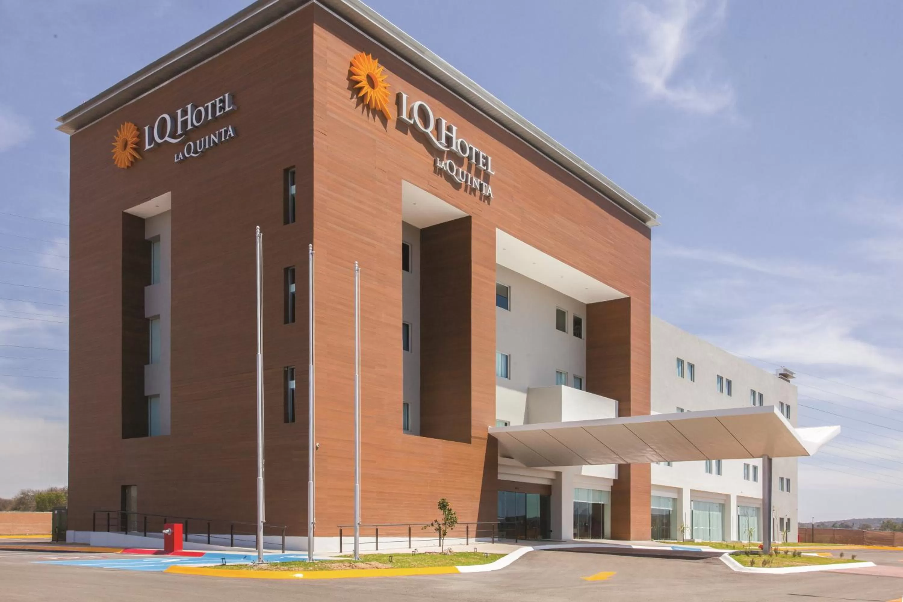 Property building in La Quinta by Wyndham Aguascalientes
