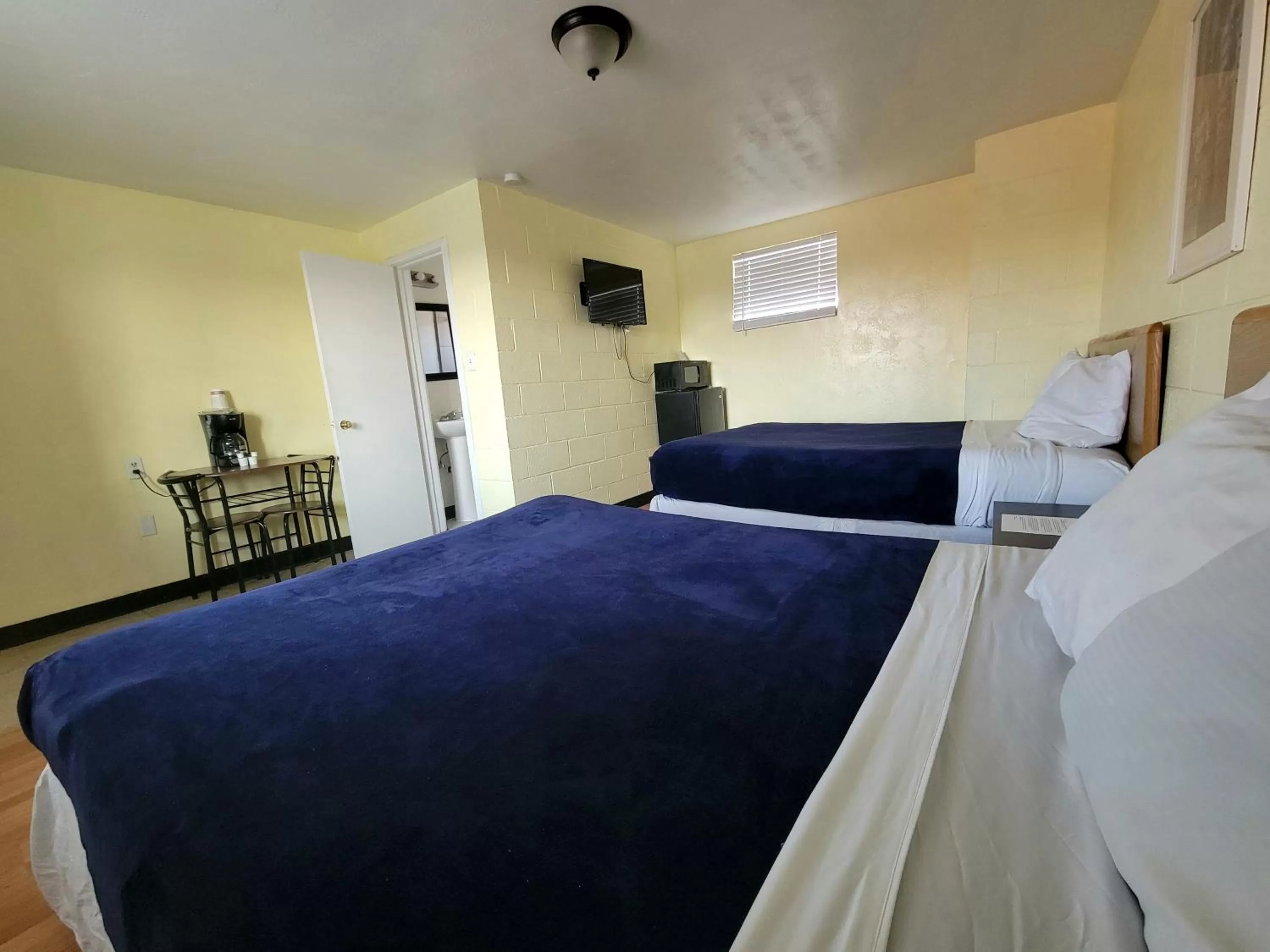 Bed in Inn On 3rd Ave