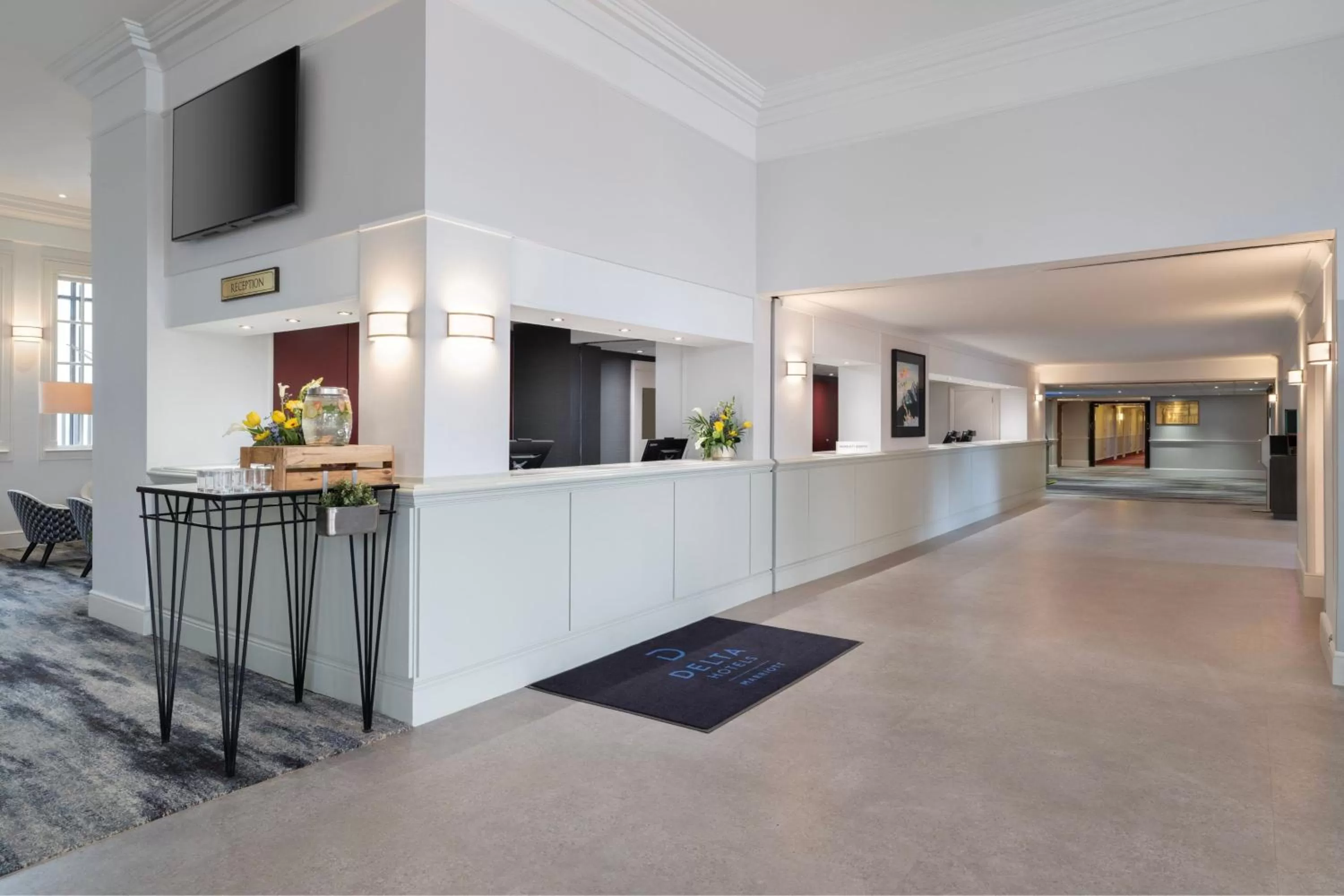 Lobby or reception in Delta Hotels by Marriott Heathrow Windsor