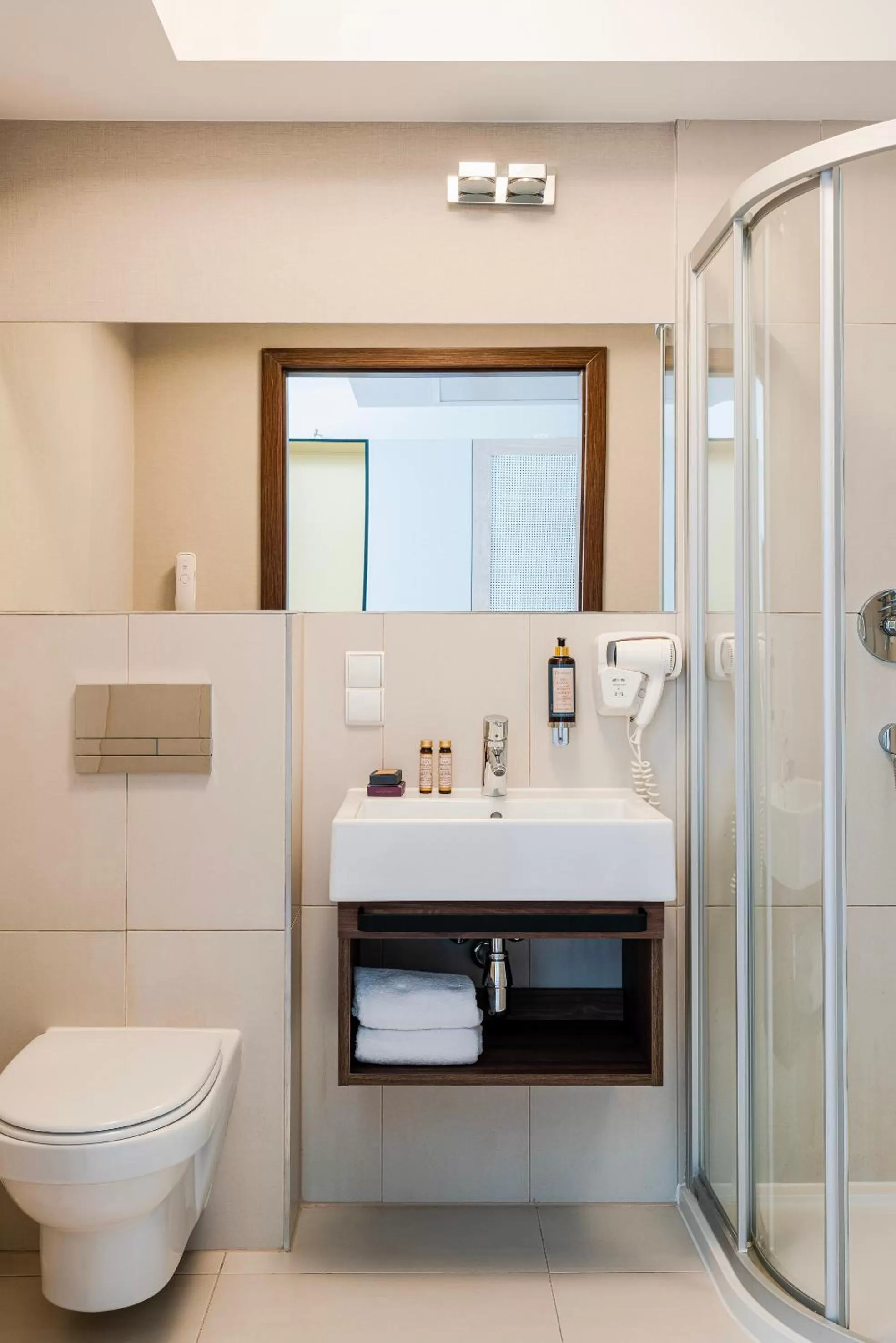 Bathroom in Royal Tulip Sand Kolobrzeg