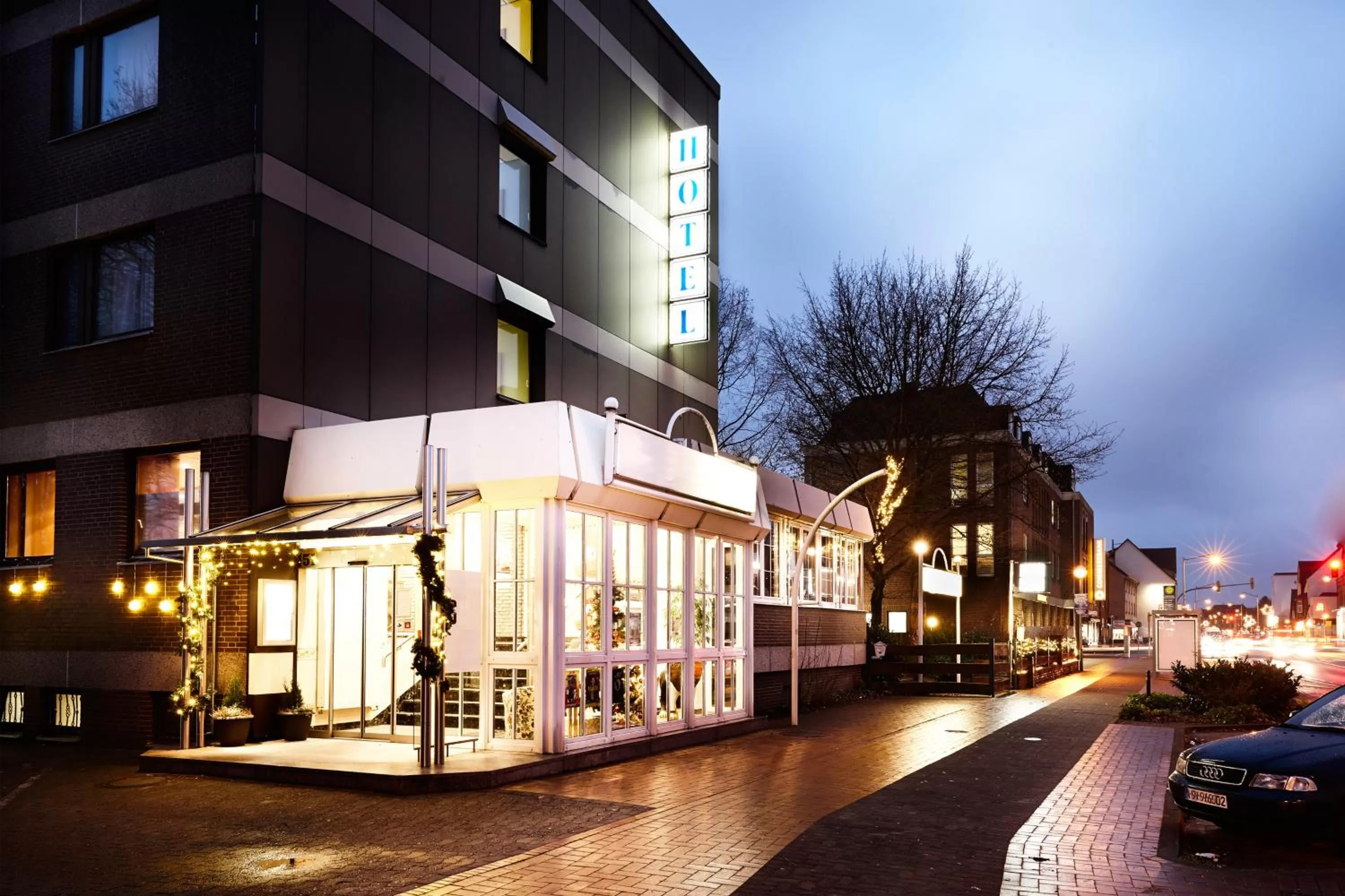 Facade/entrance in Hotel Hannover Airport by Premiere Classe