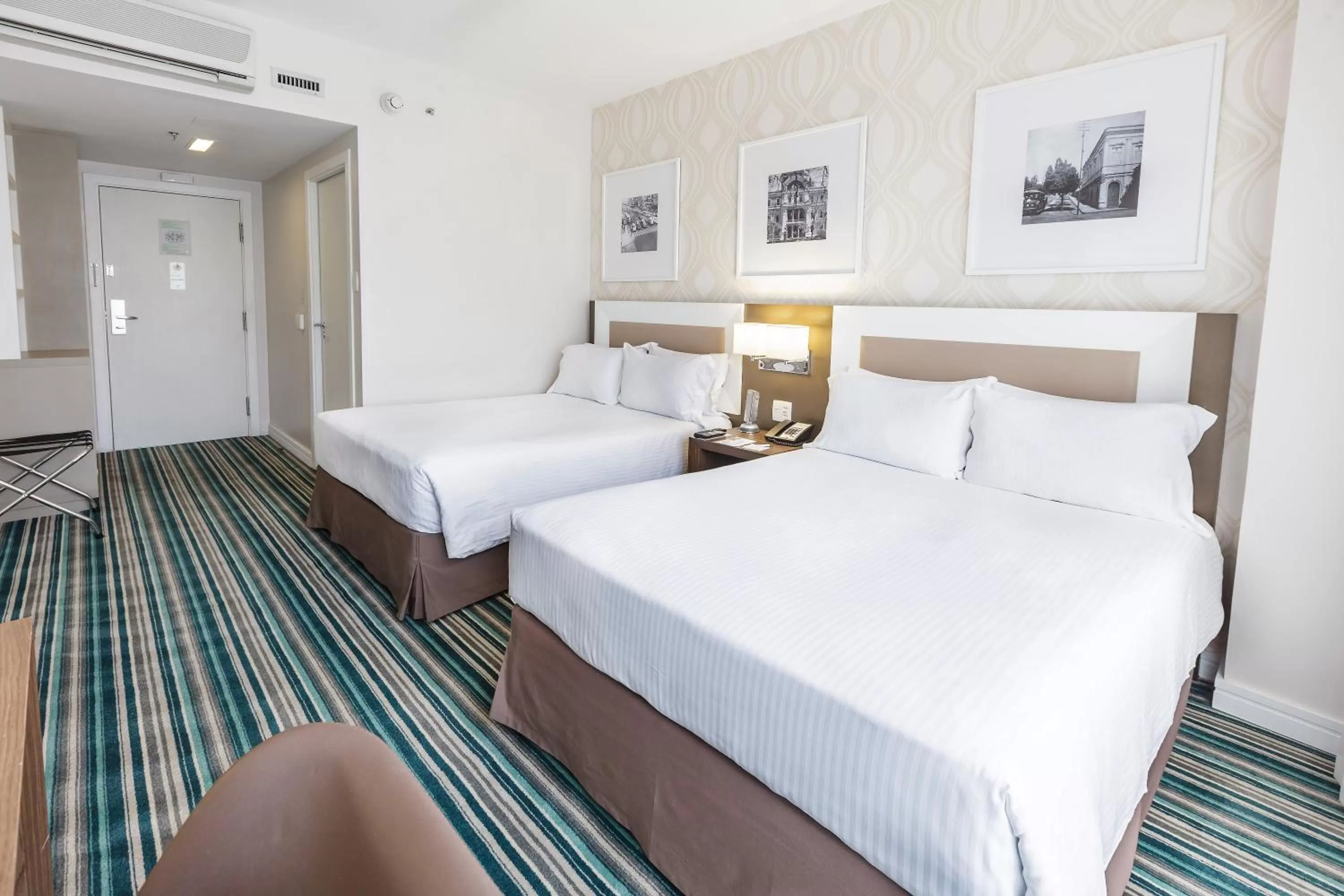 Double Room with Two Double Beds Non-Smoking in Holiday Inn Belo Horizonte Savassi by IHG