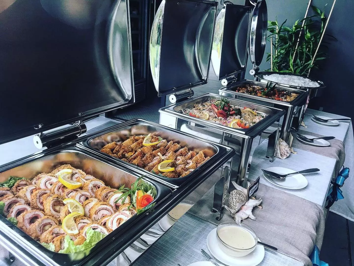 Restaurant/places to eat in Mahi Mahi Dive Resort