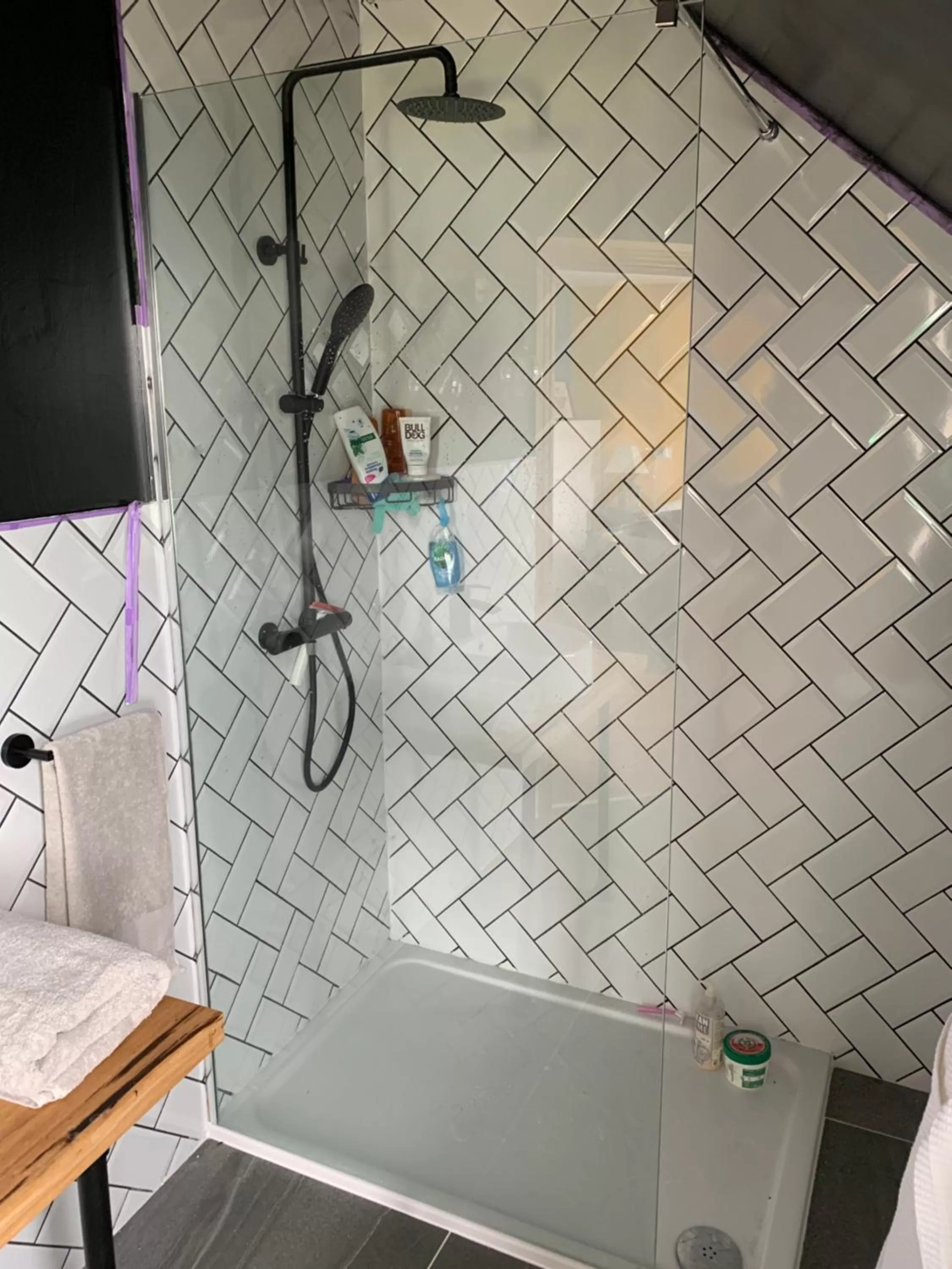 Shower in Heir Island House