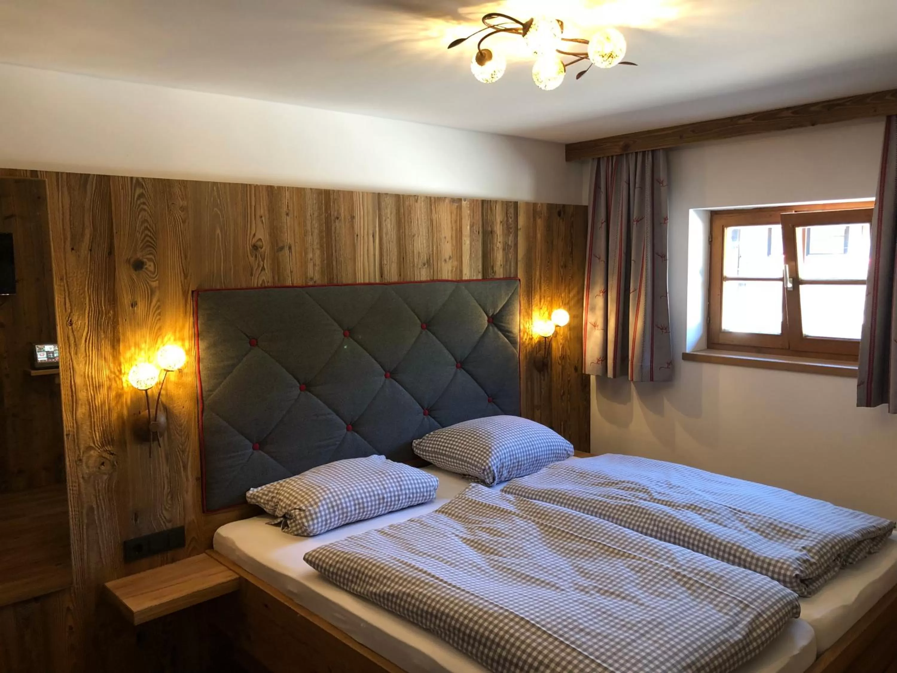 Bed in Berggasthof Obere Firstalm
