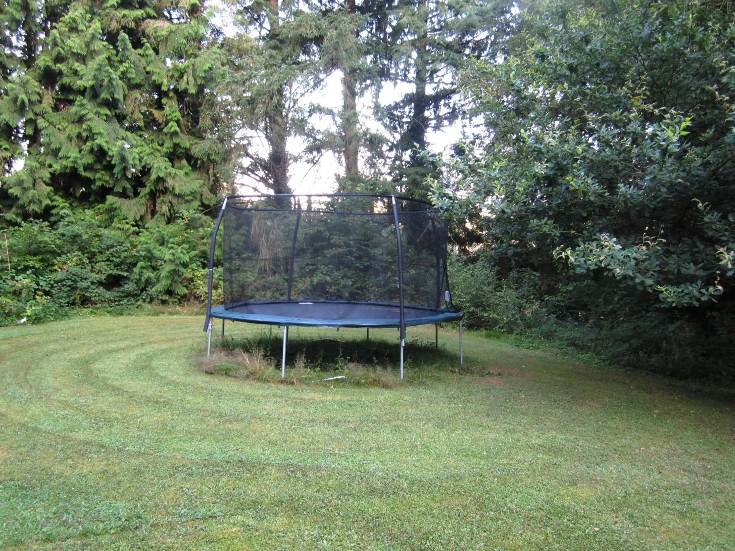 Activities, Garden in La Croix du Reh